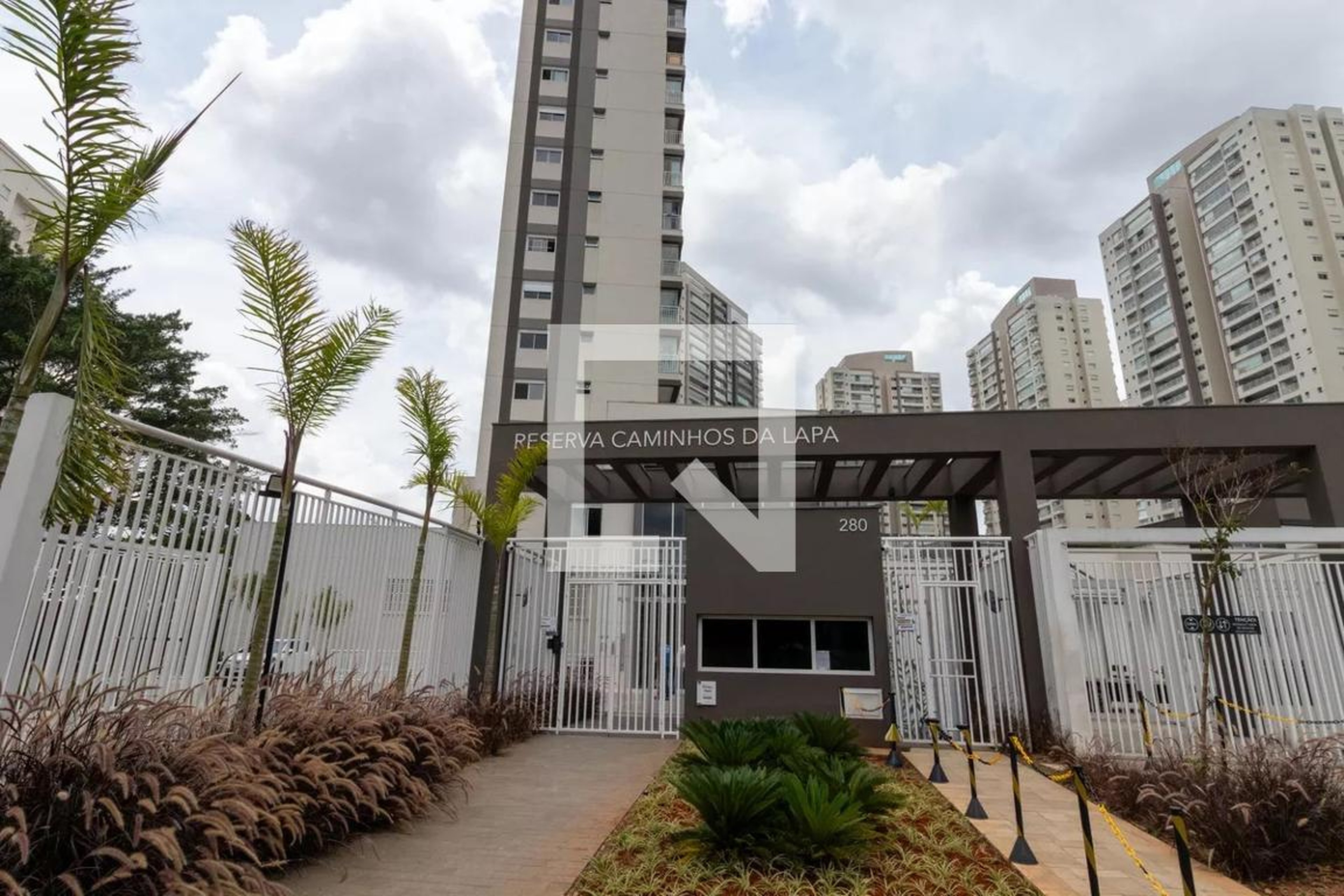 Fachada do Prédio Condomínio Reserva Caminhos da Lapa