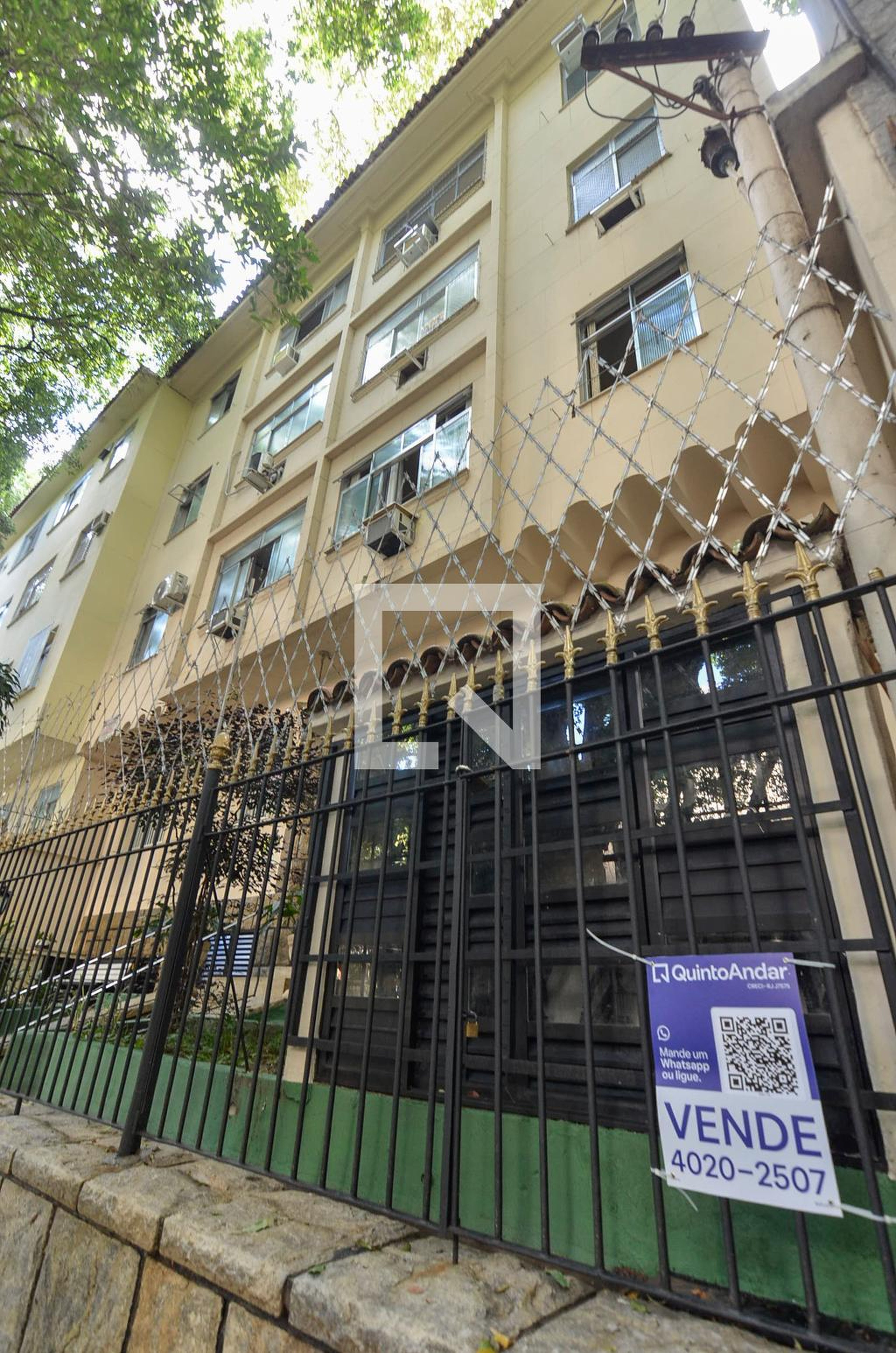 Fachada Condomínio em Rua Grajaú, 106