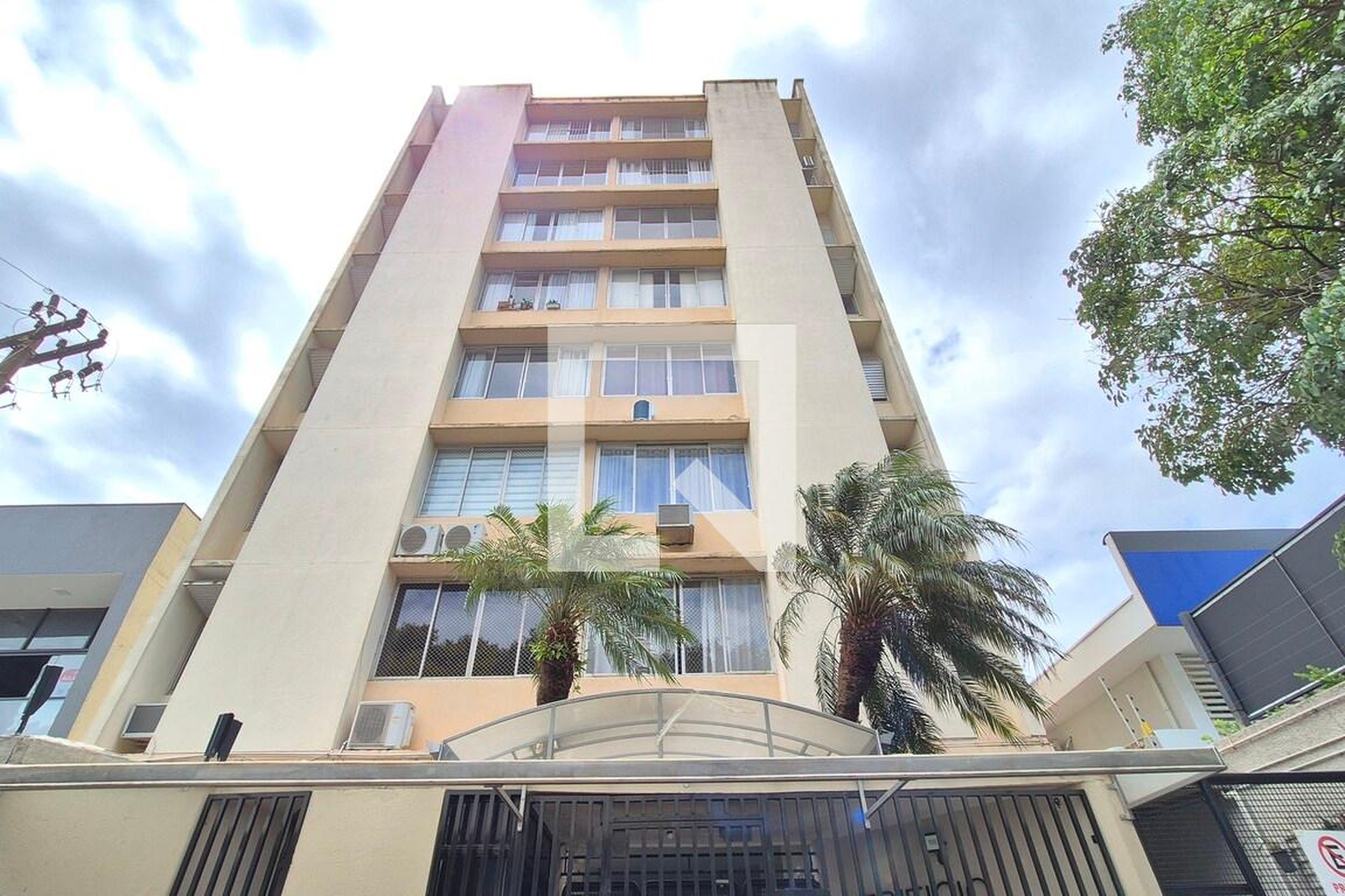 Fachada do Prédio Condomínio Velasquez