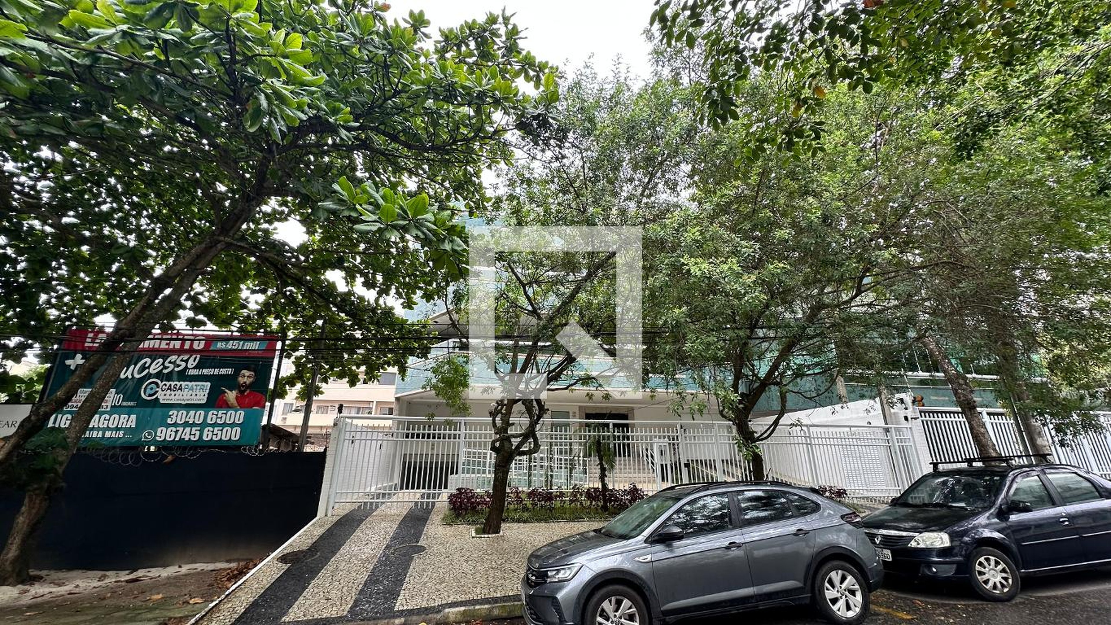 Fachada Condomínio em Rua Professor Taciel Cylleno, 100