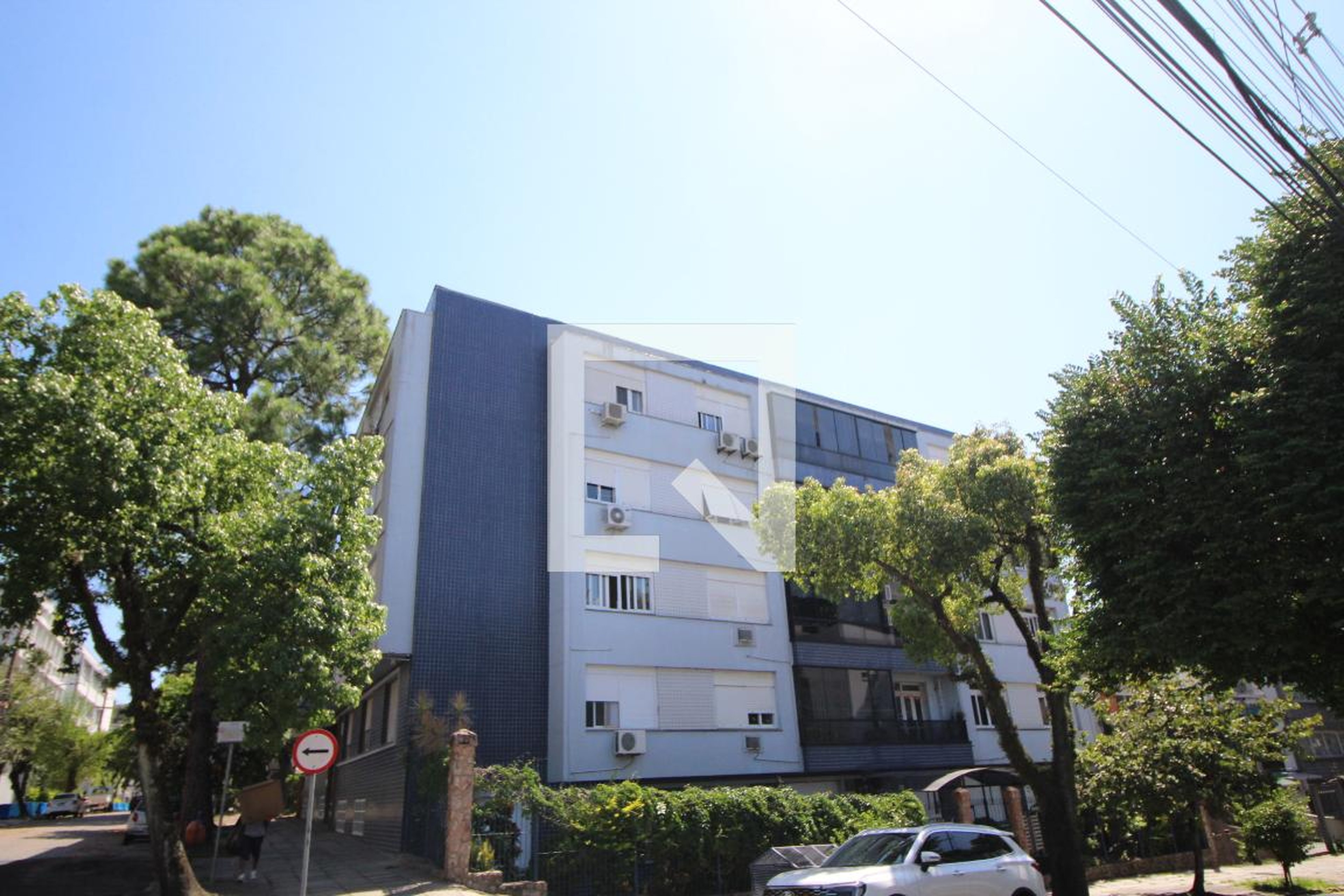 Fachada Condomínio em Rua São Vicente, 402