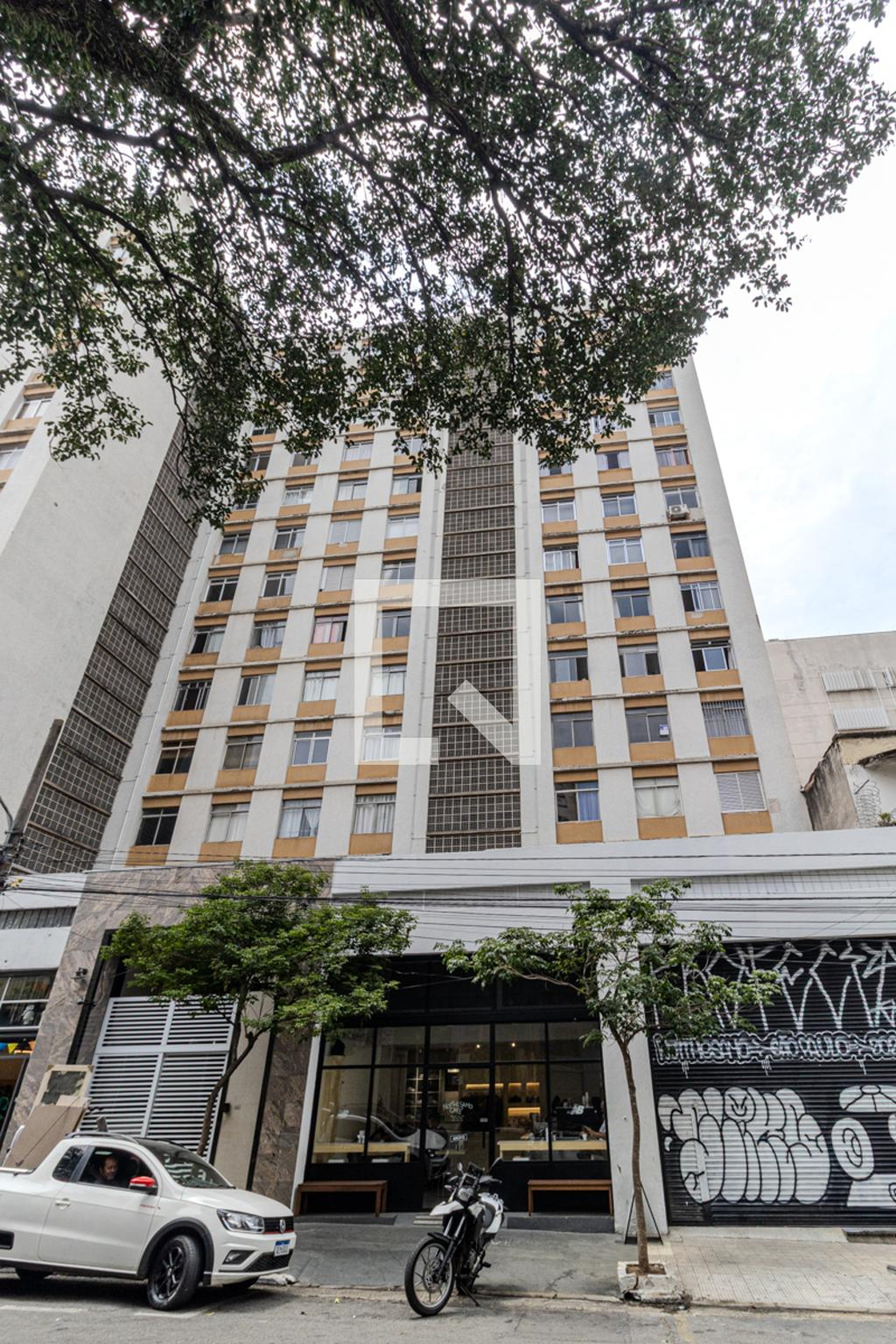 Fachada Condomínio em Rua Doutor Vila Nova, 36