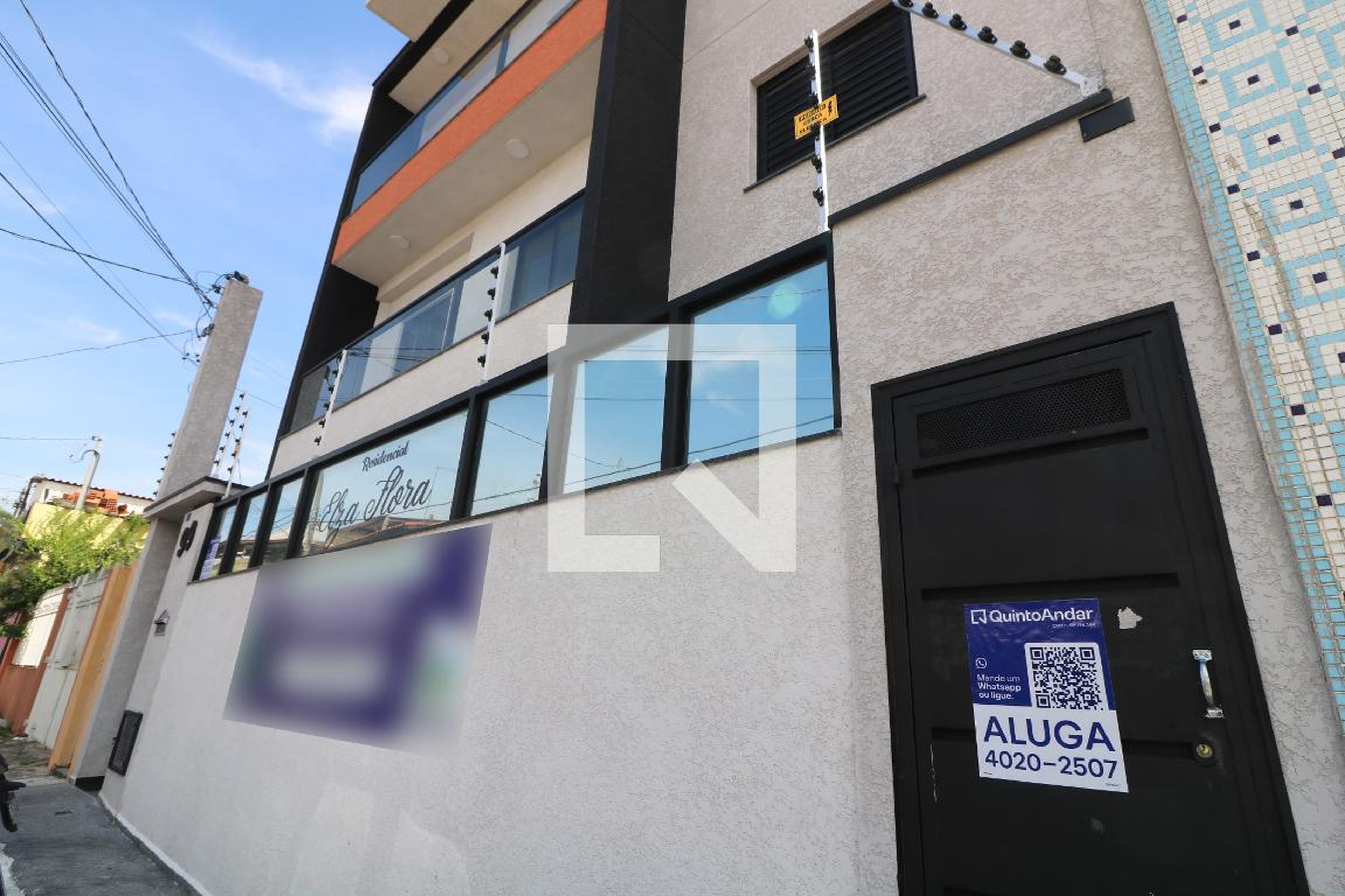 Fachada Residencial Elza Flora