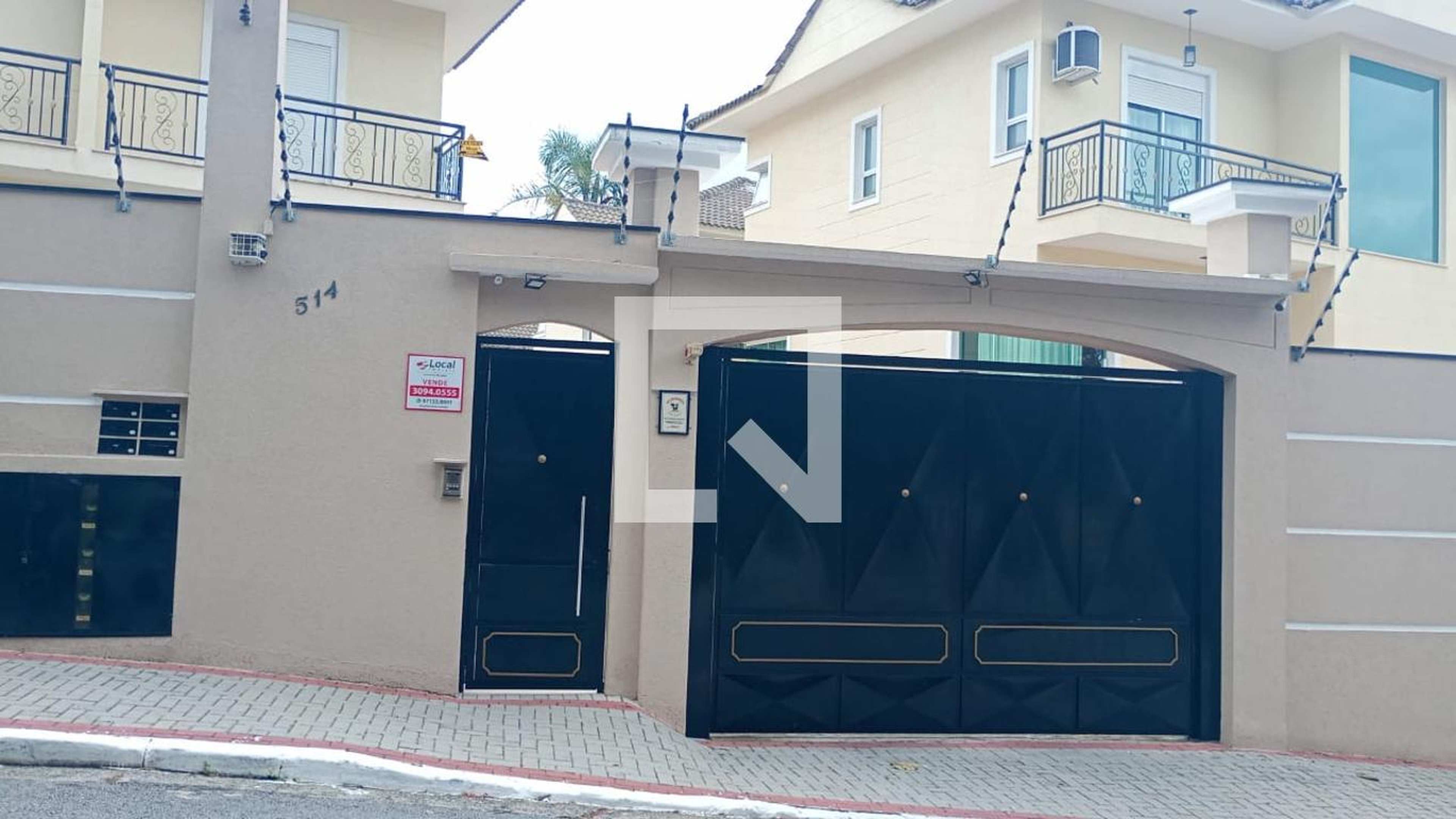 Fachada Condomínio em Rua Manuel Morais Pontes, 514