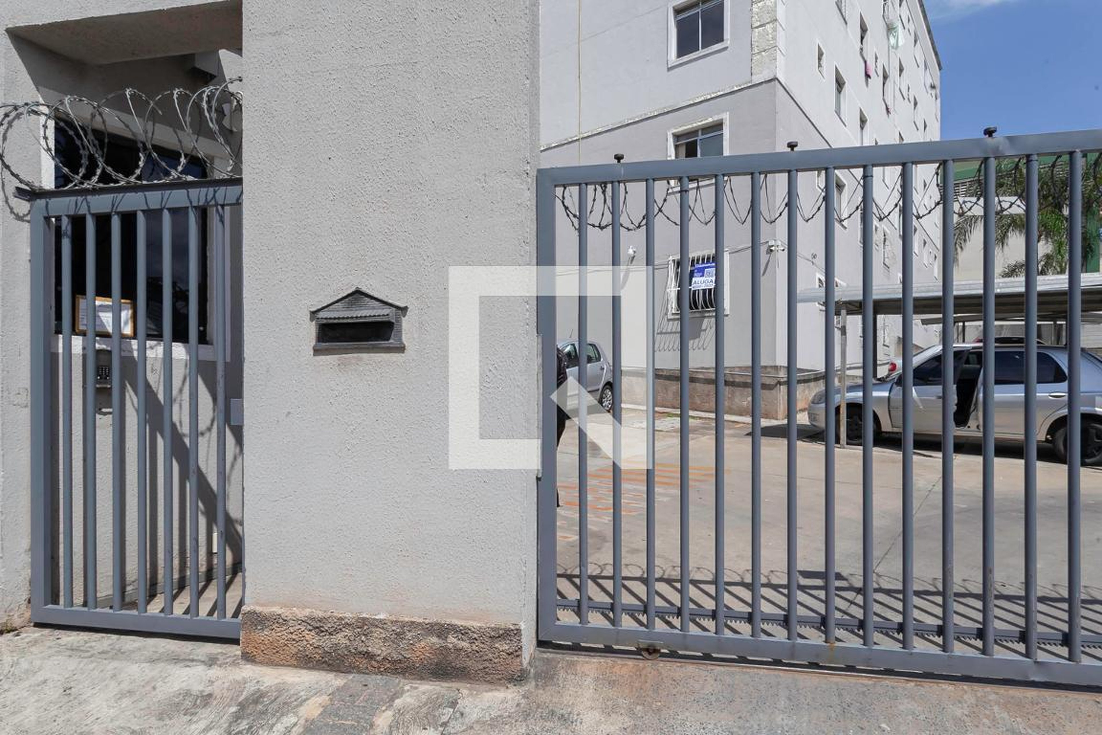 Fachada Residencial Delfos