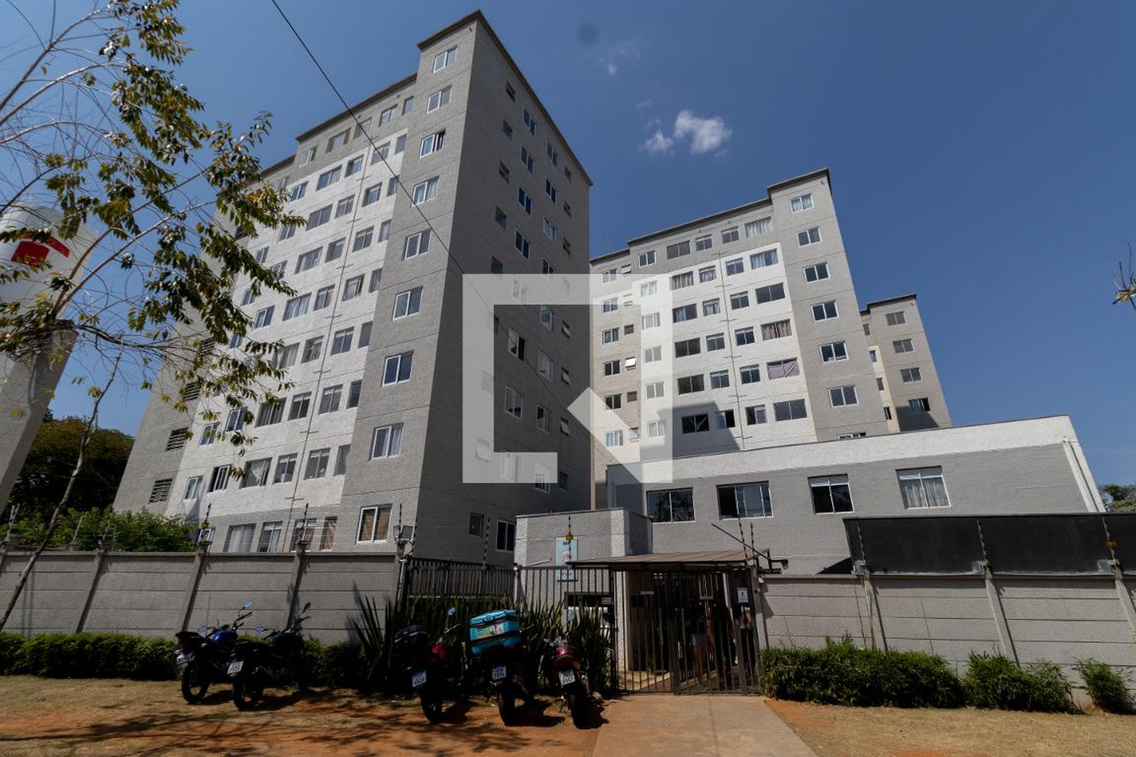 Fachada Condomínio Flor de Cerejeira