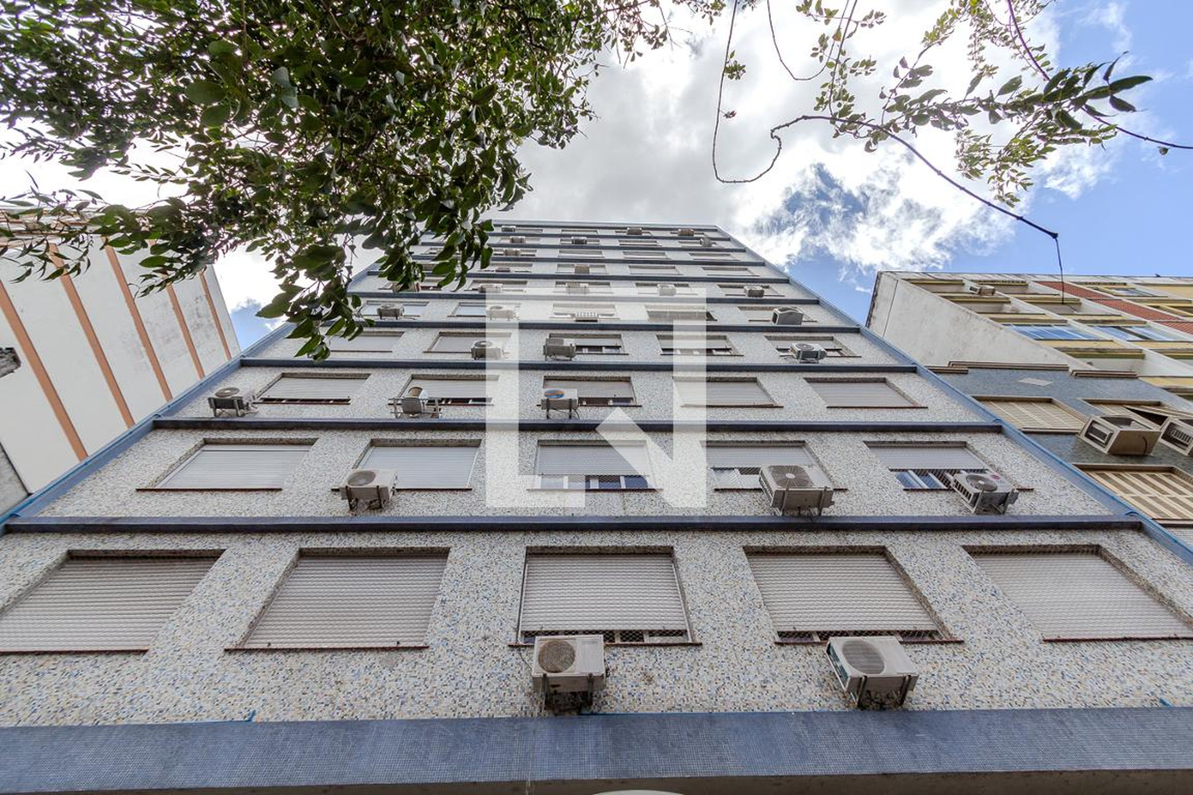 Fachada Condomínio Praça Grande