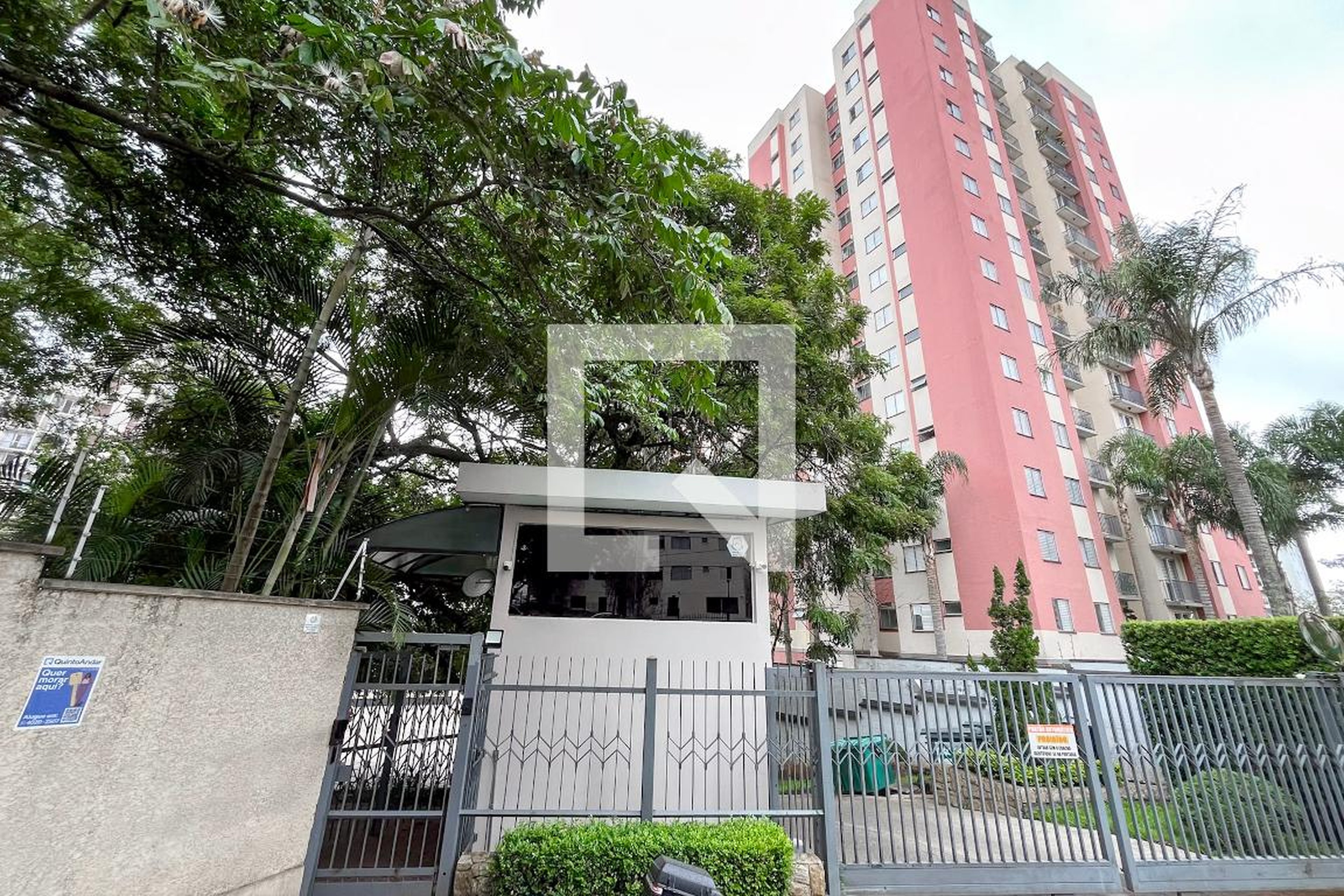 Fachada Condomínio Torres dos Ourives