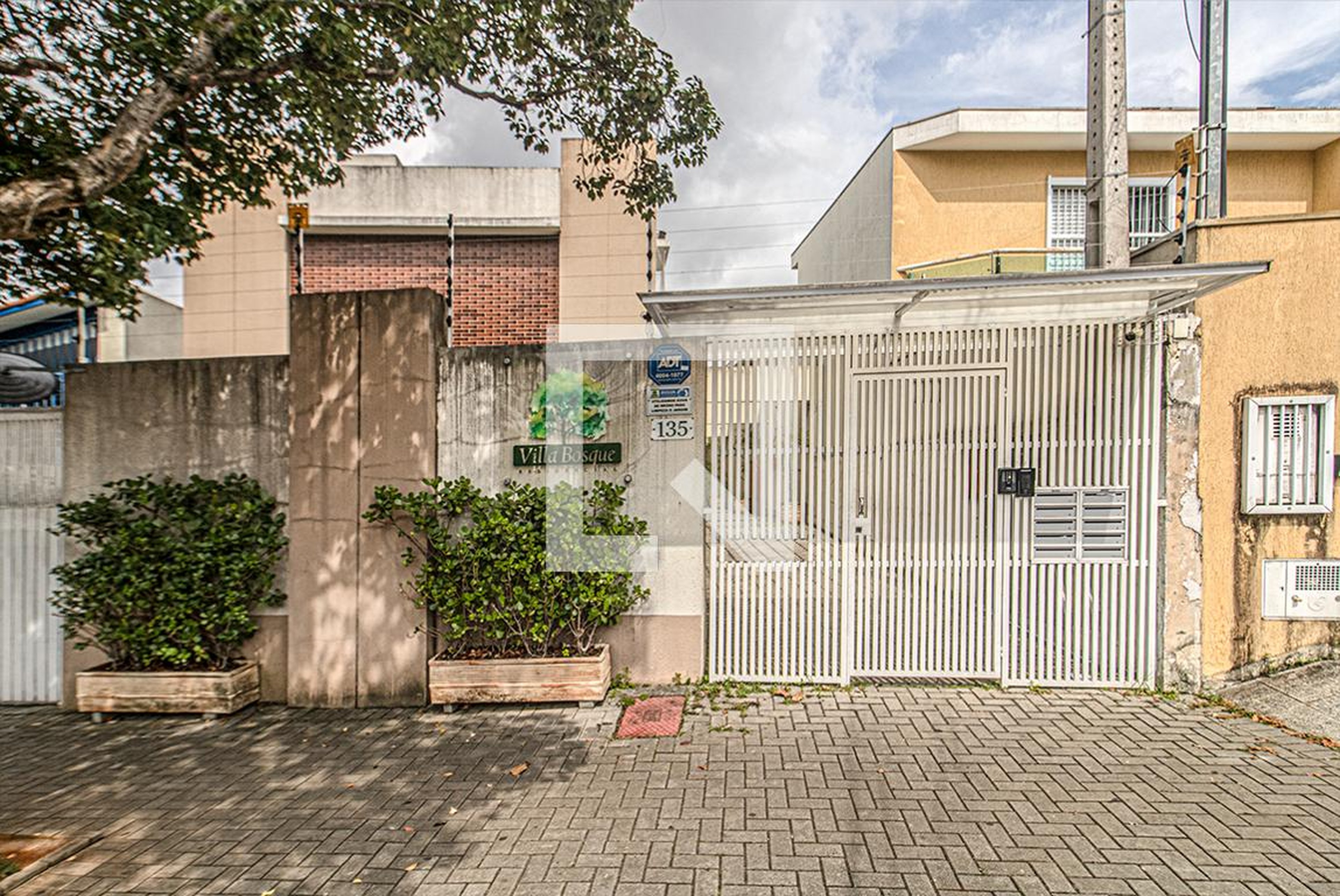 fachada Condomínio Villa Bosque