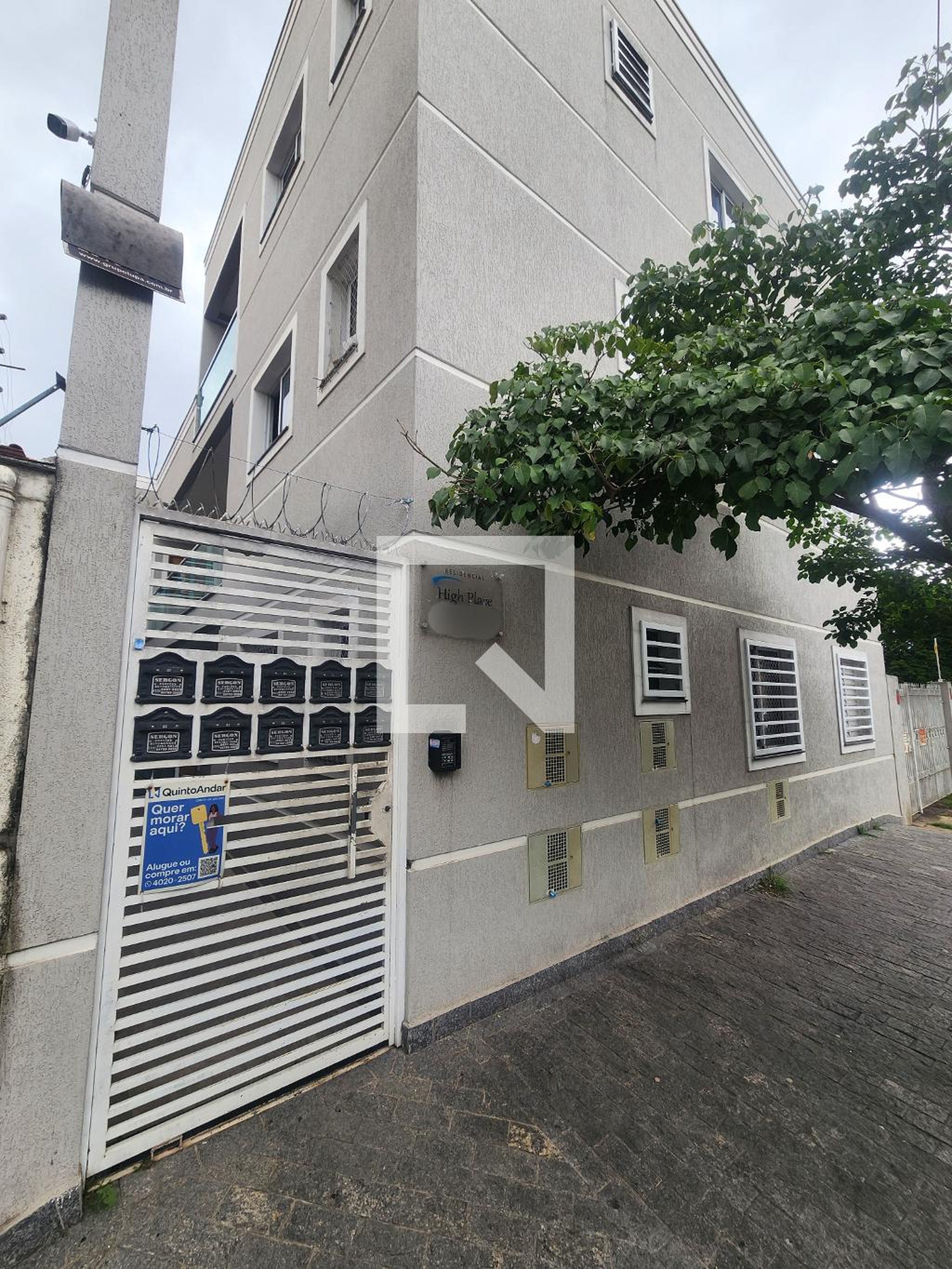 Fachada Condomínio em Rua Coronel Jordão, 914