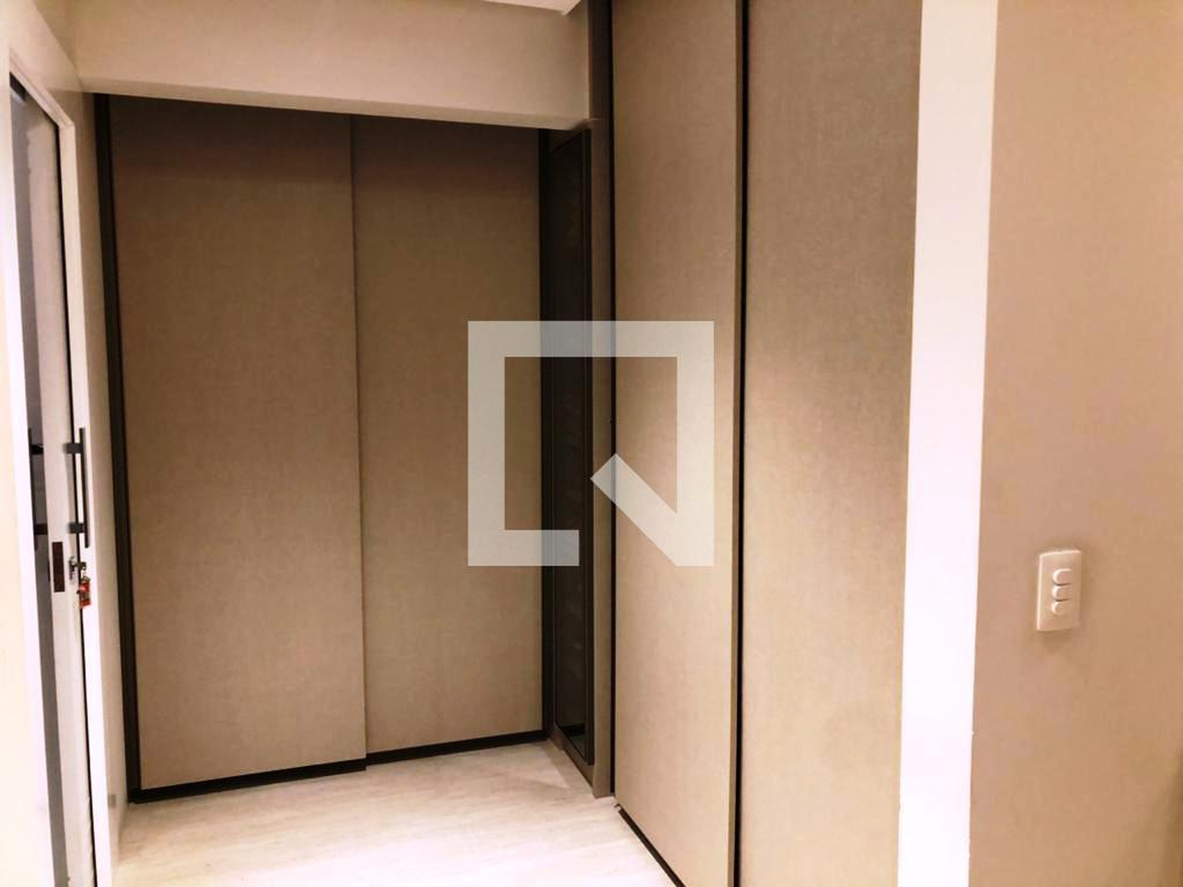 Hall de entrada - Edifício Espacio Doble