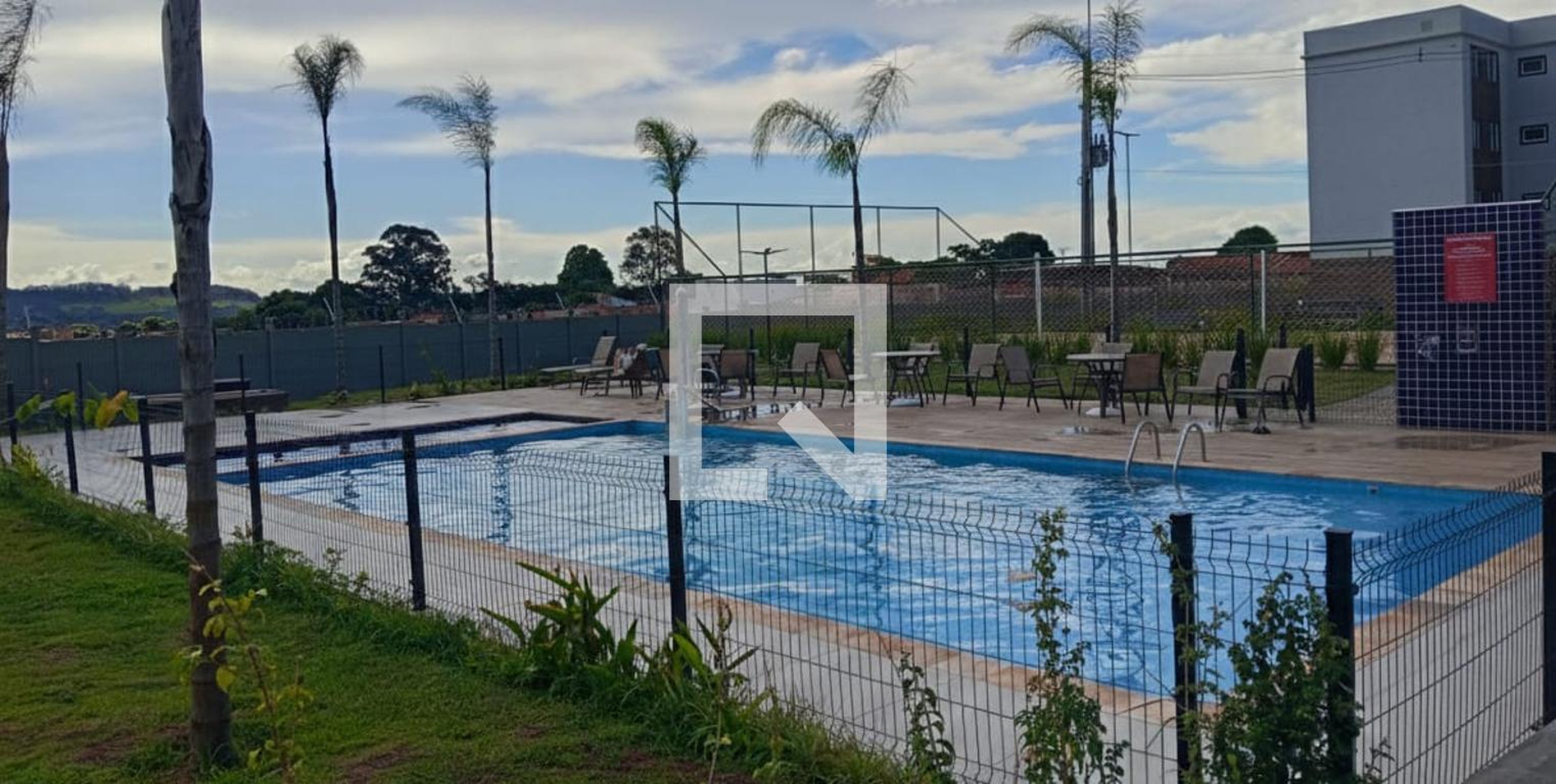 Piscina - Lar Estados Unidos 1