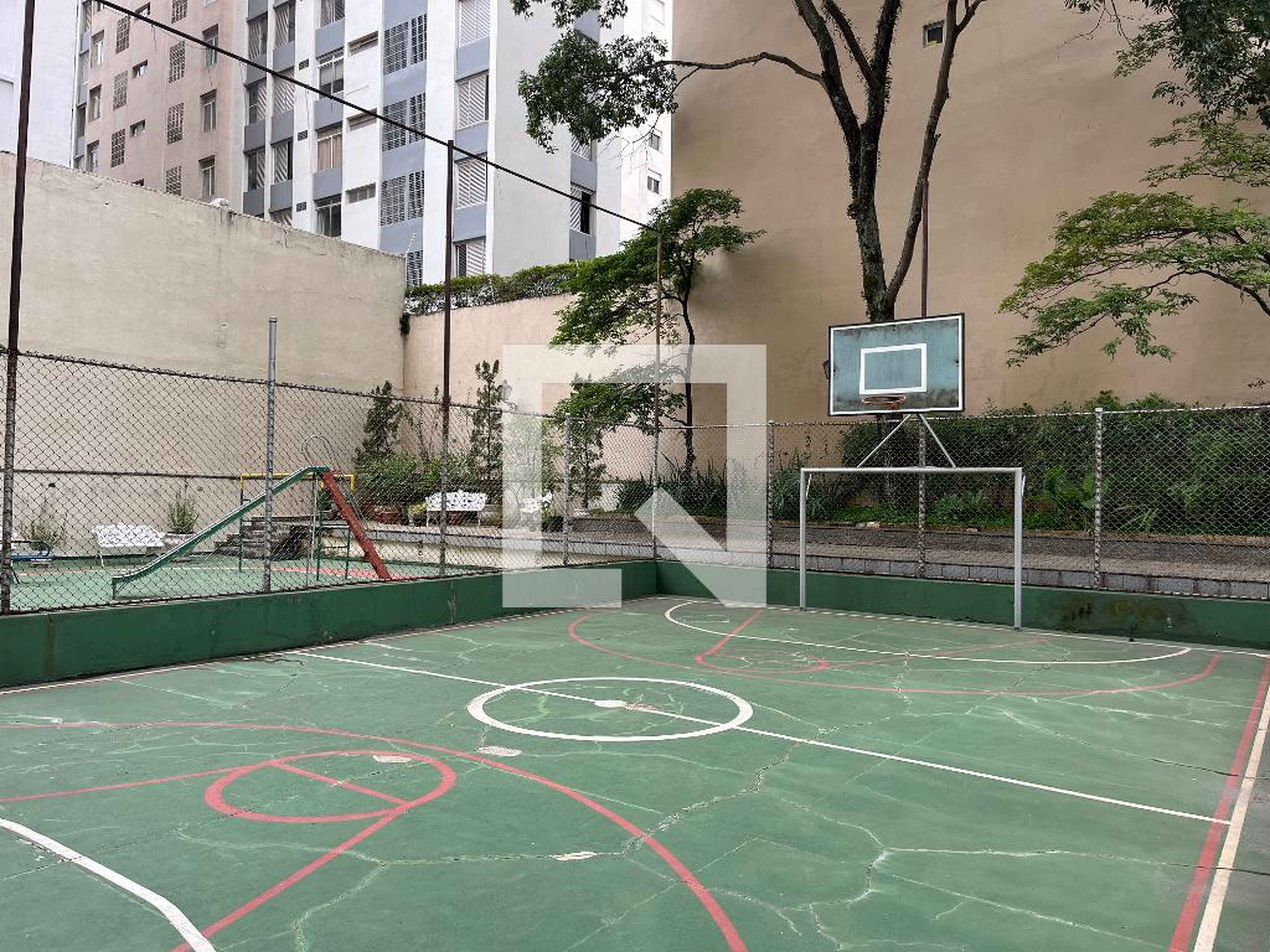 Quadra Esportiva - Edifício Versailles Louvre