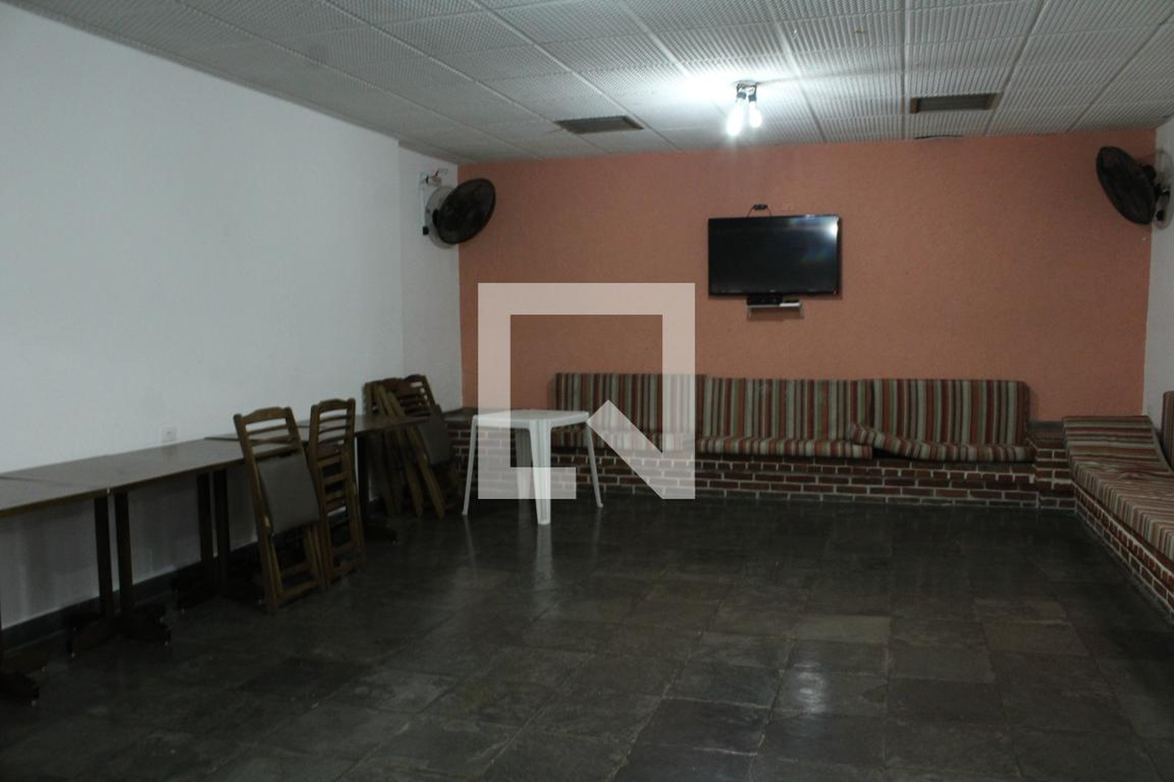 Salão de Festas - Eduardo Prado