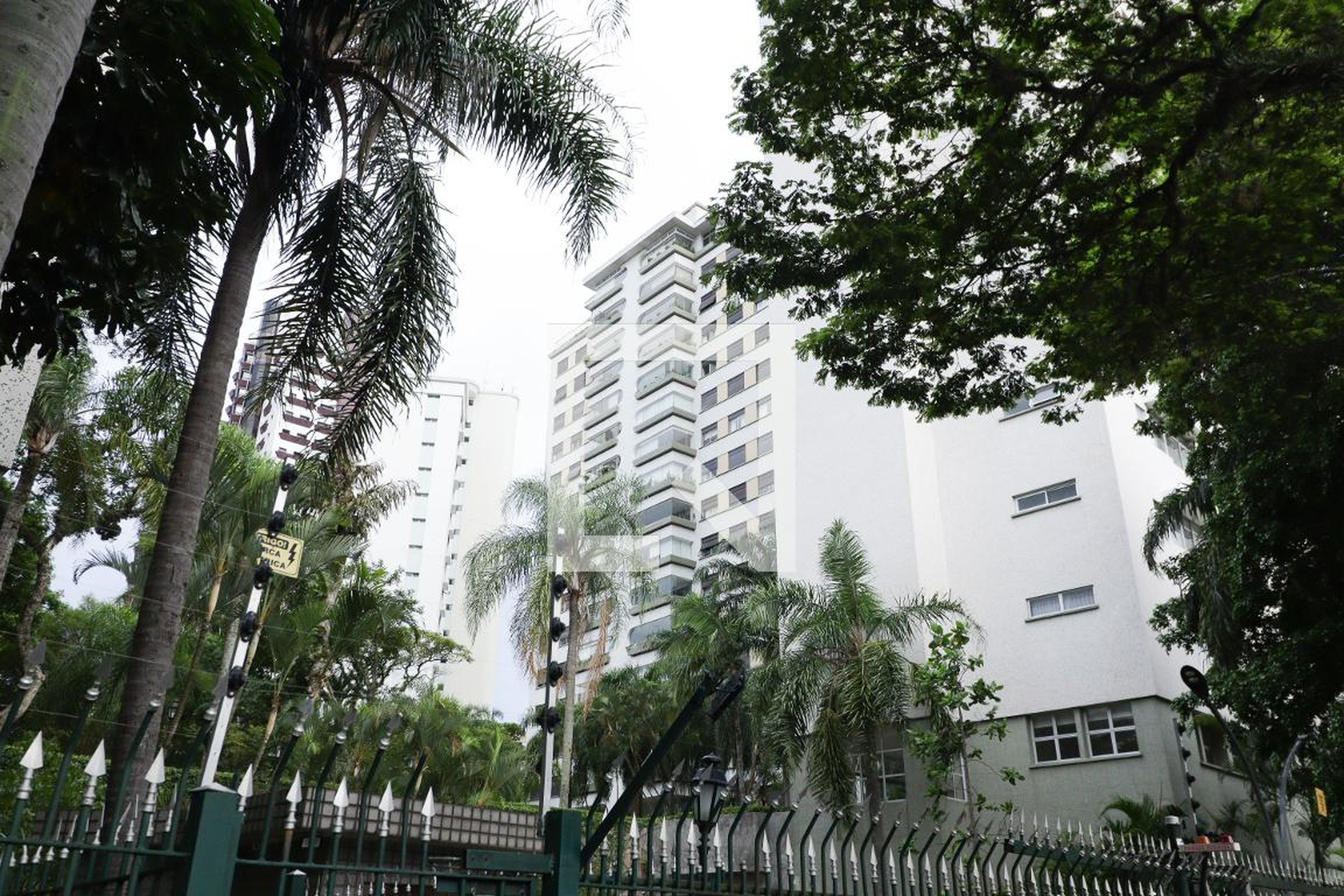 Fachada Condomínio Res. jardins da cantareira