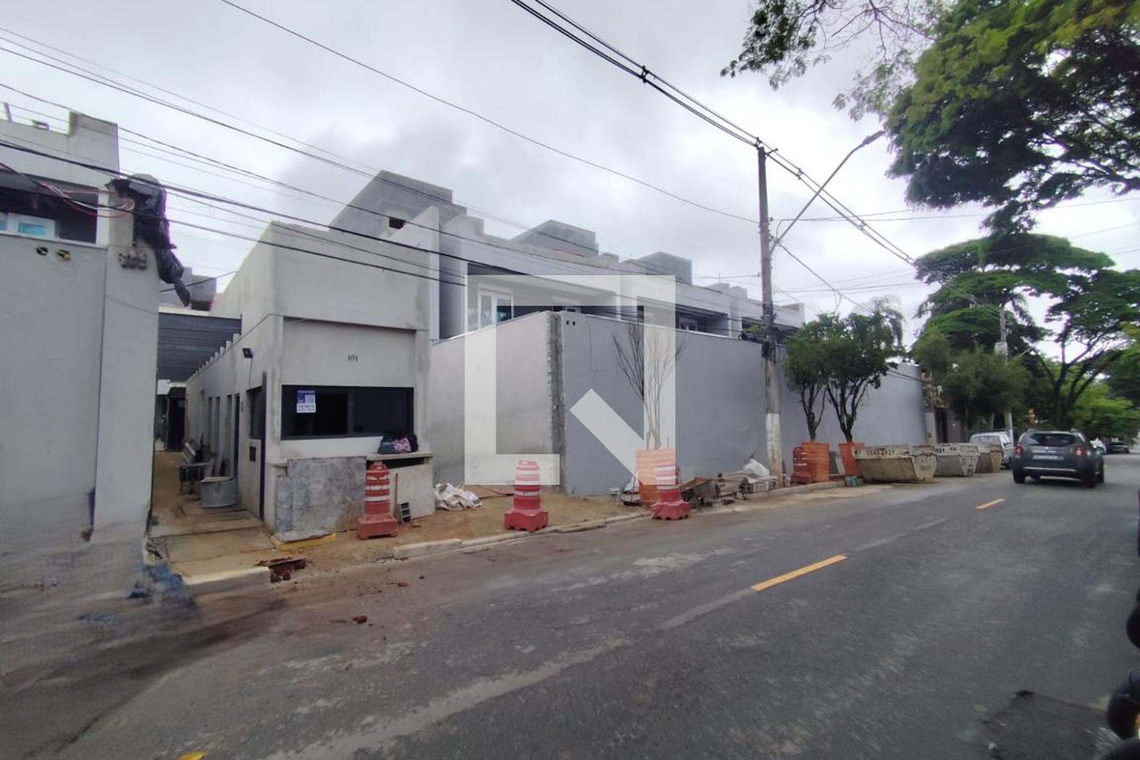 Fachada Condomínio Casa Jardim Kansas