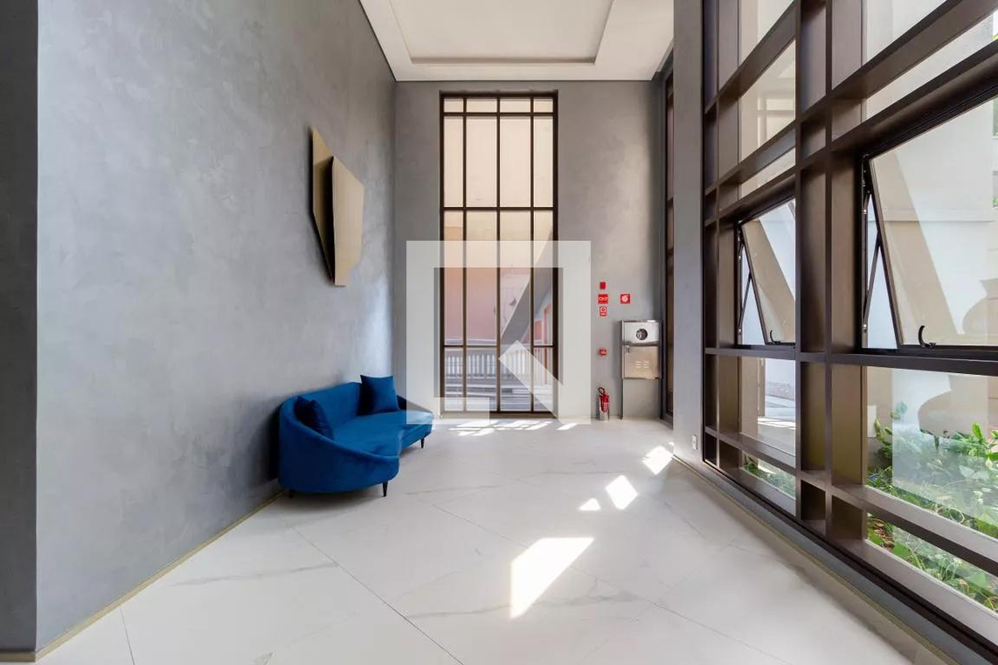 Hall de entrada - Wonder by Praças da Cidade
