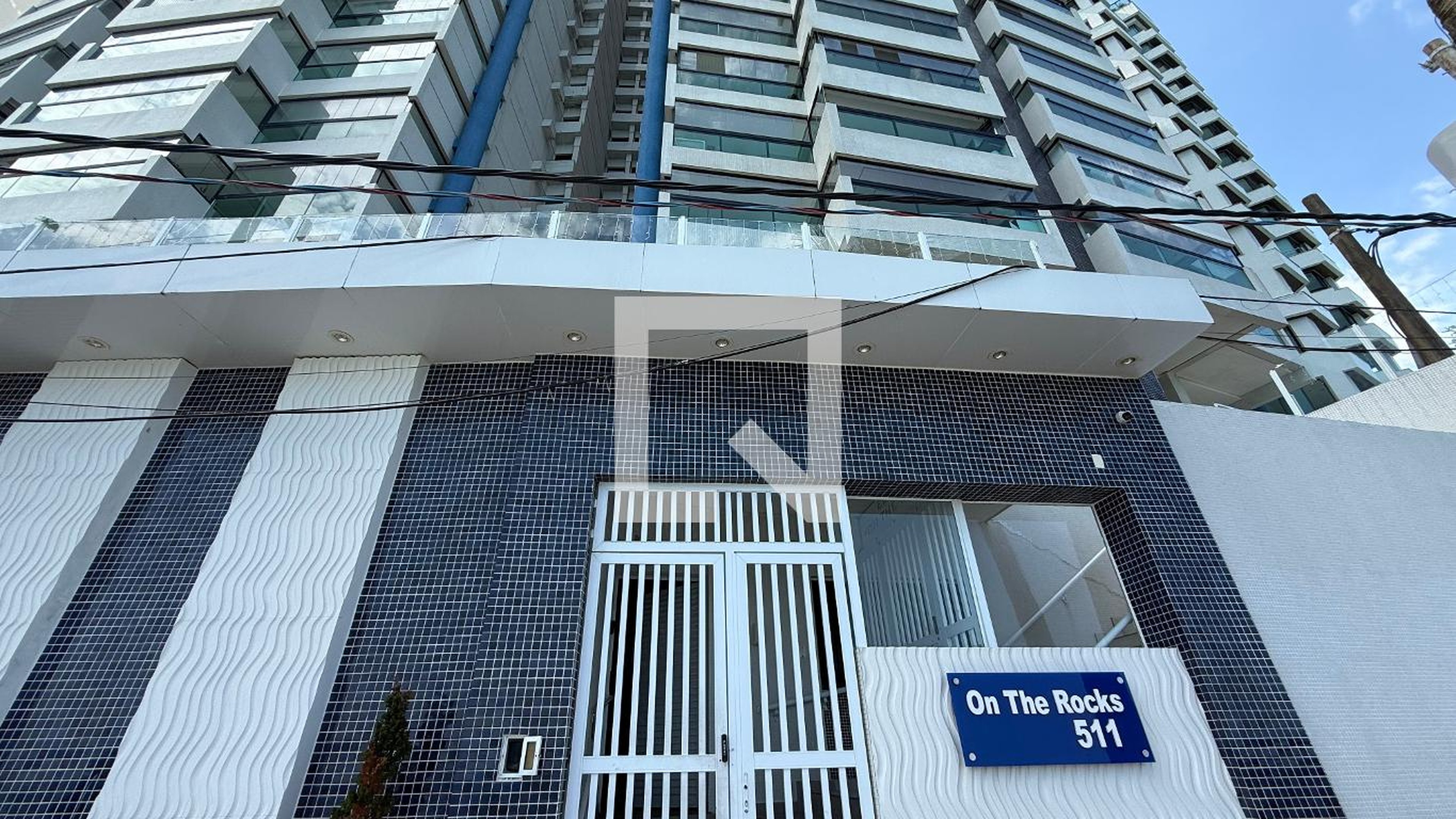 Fachada Condomínio On The Rocks