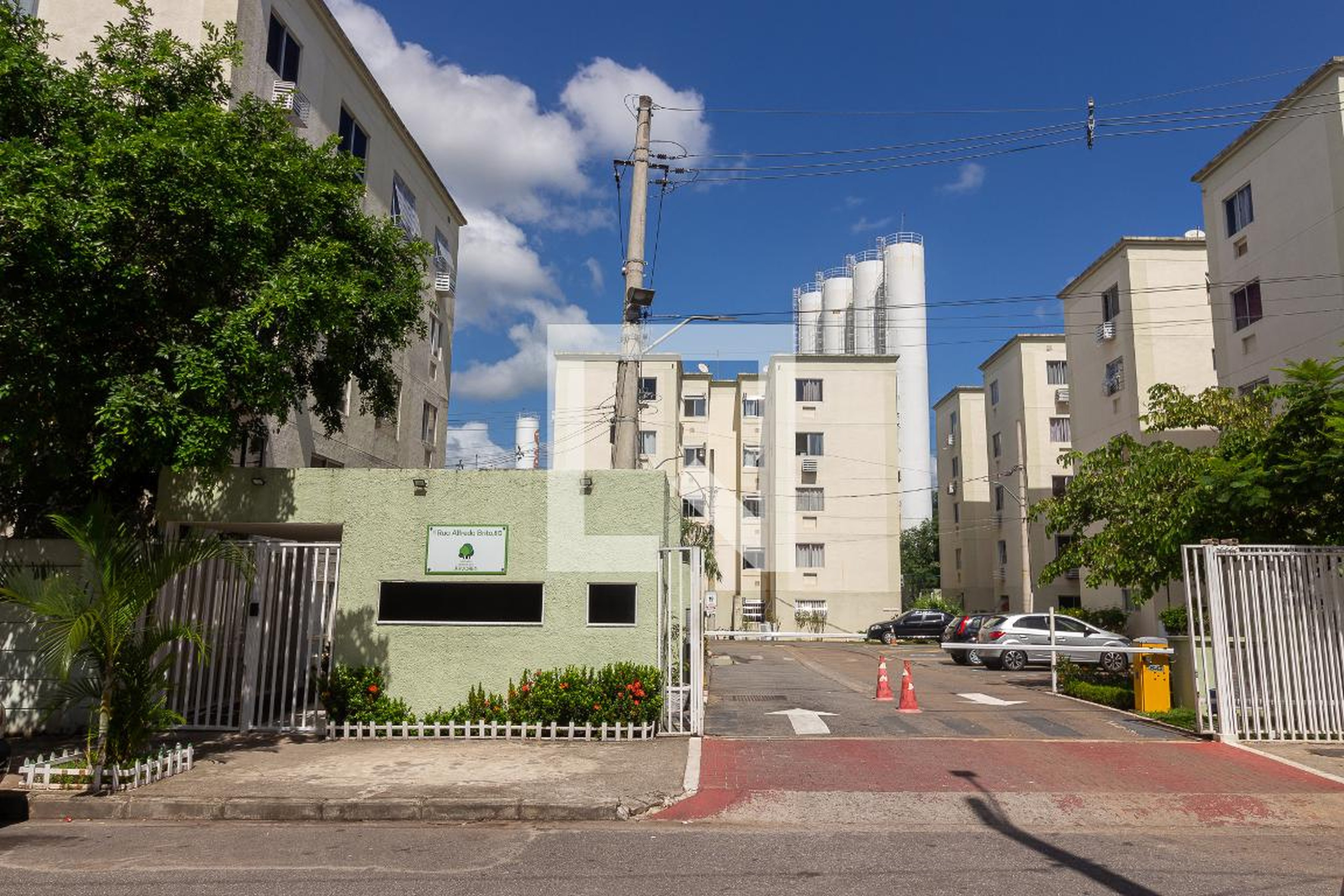 Fachada do condomínio Condomínio Reserva das Árvores 1