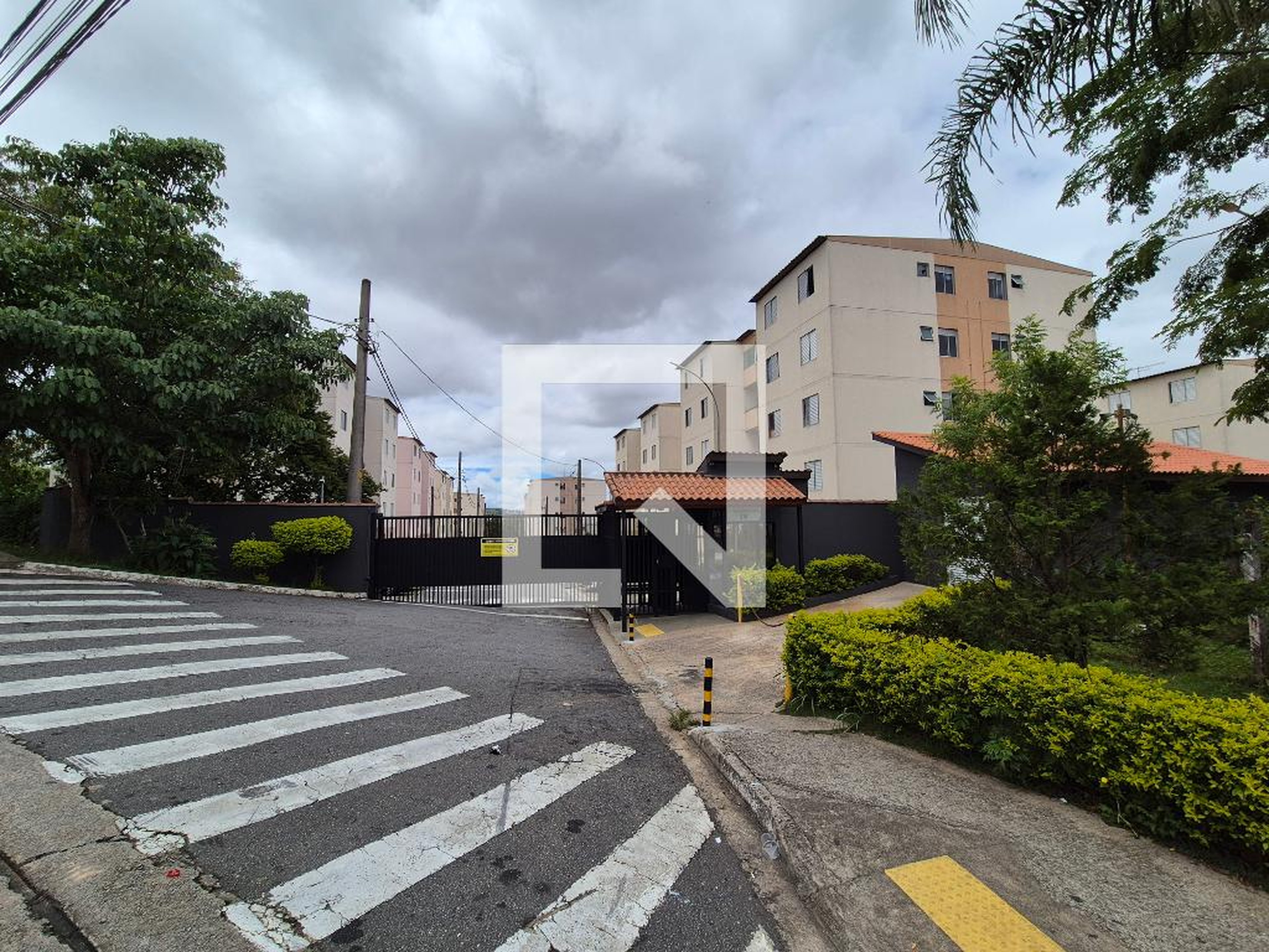 Fachada Condomínio em Avenida Guaratinguetá, 851