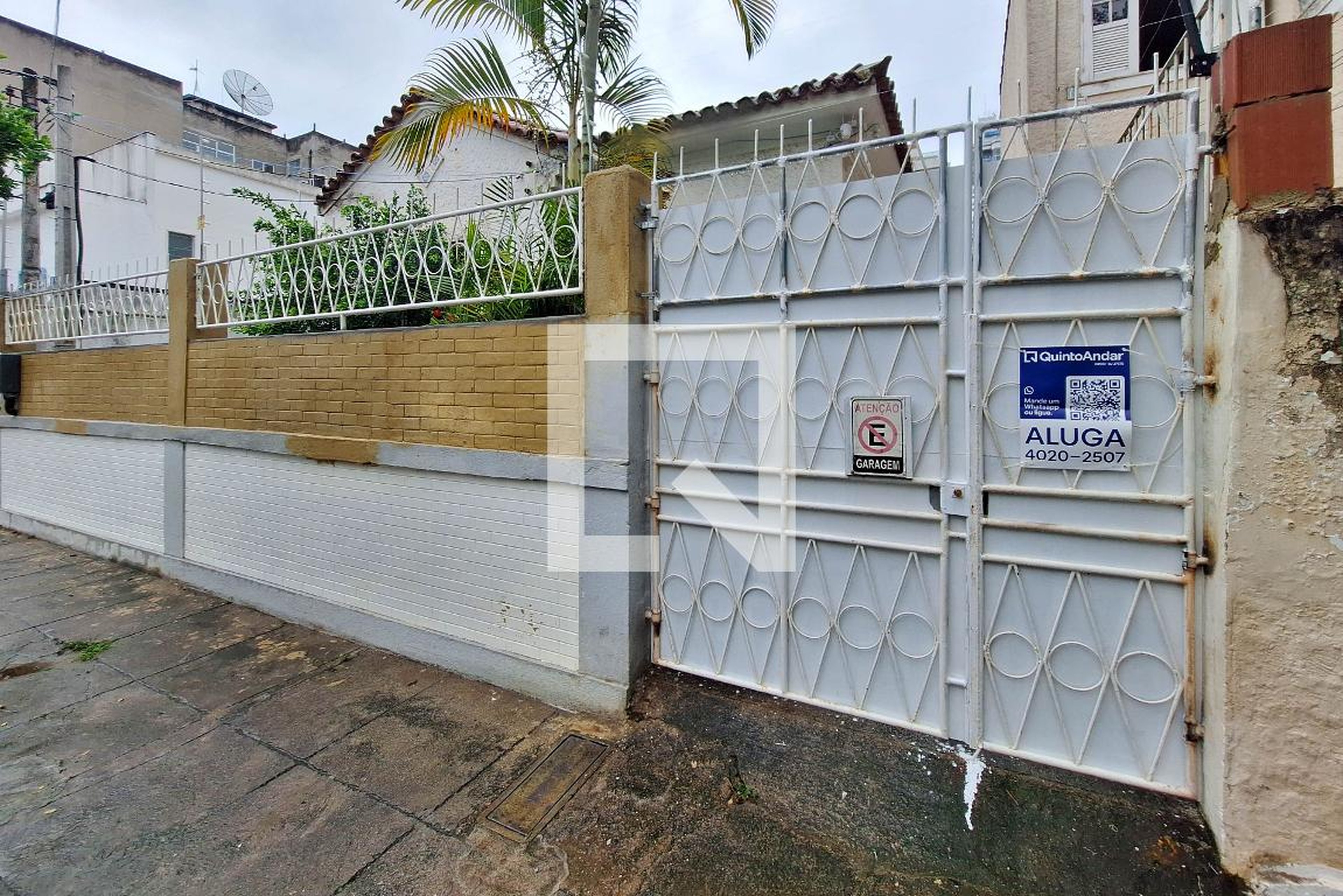 Fachada Condomínio em Rua General Silvestre Rocha, 137