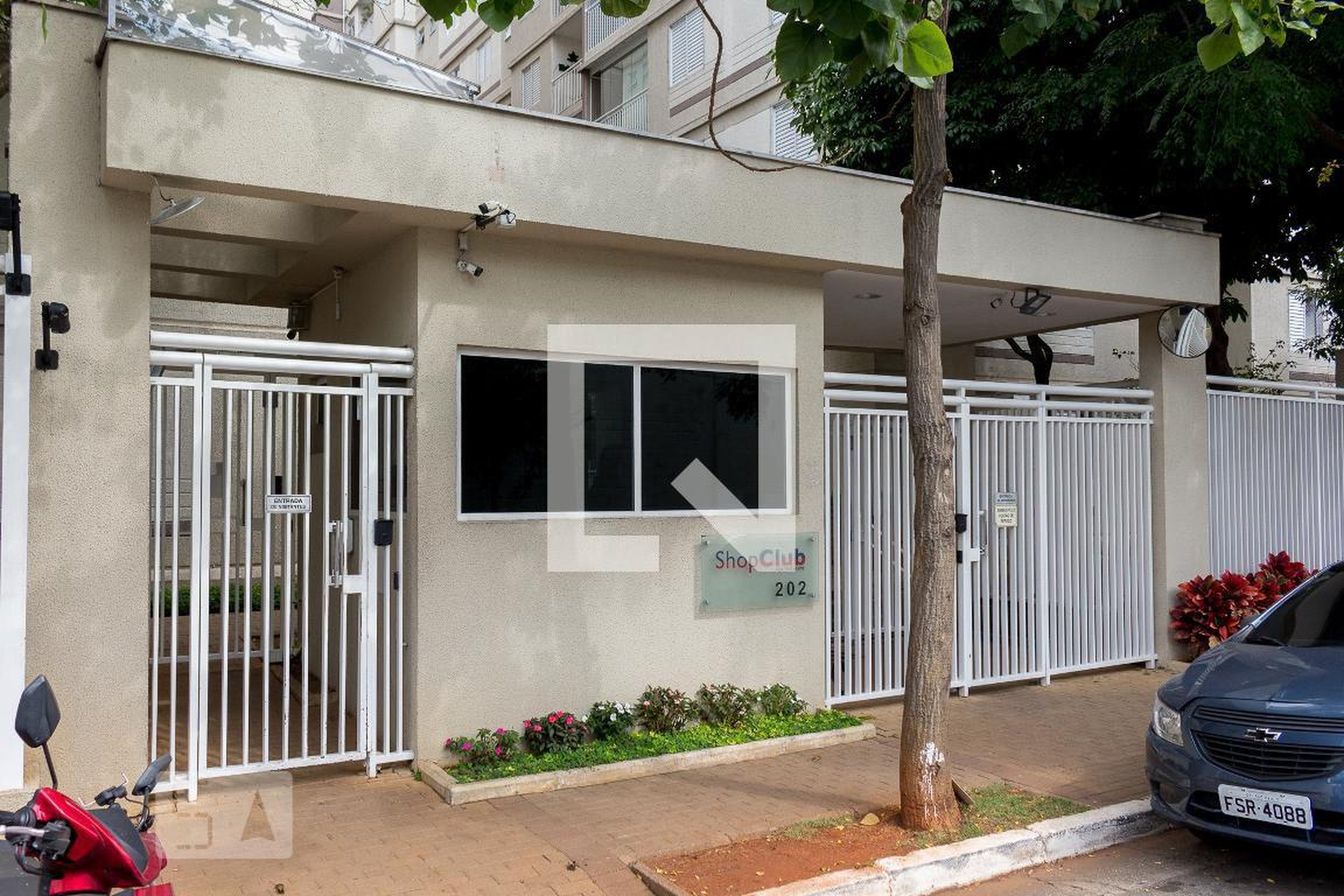 Fachada Condomínio Shop Club Vila Guilherme