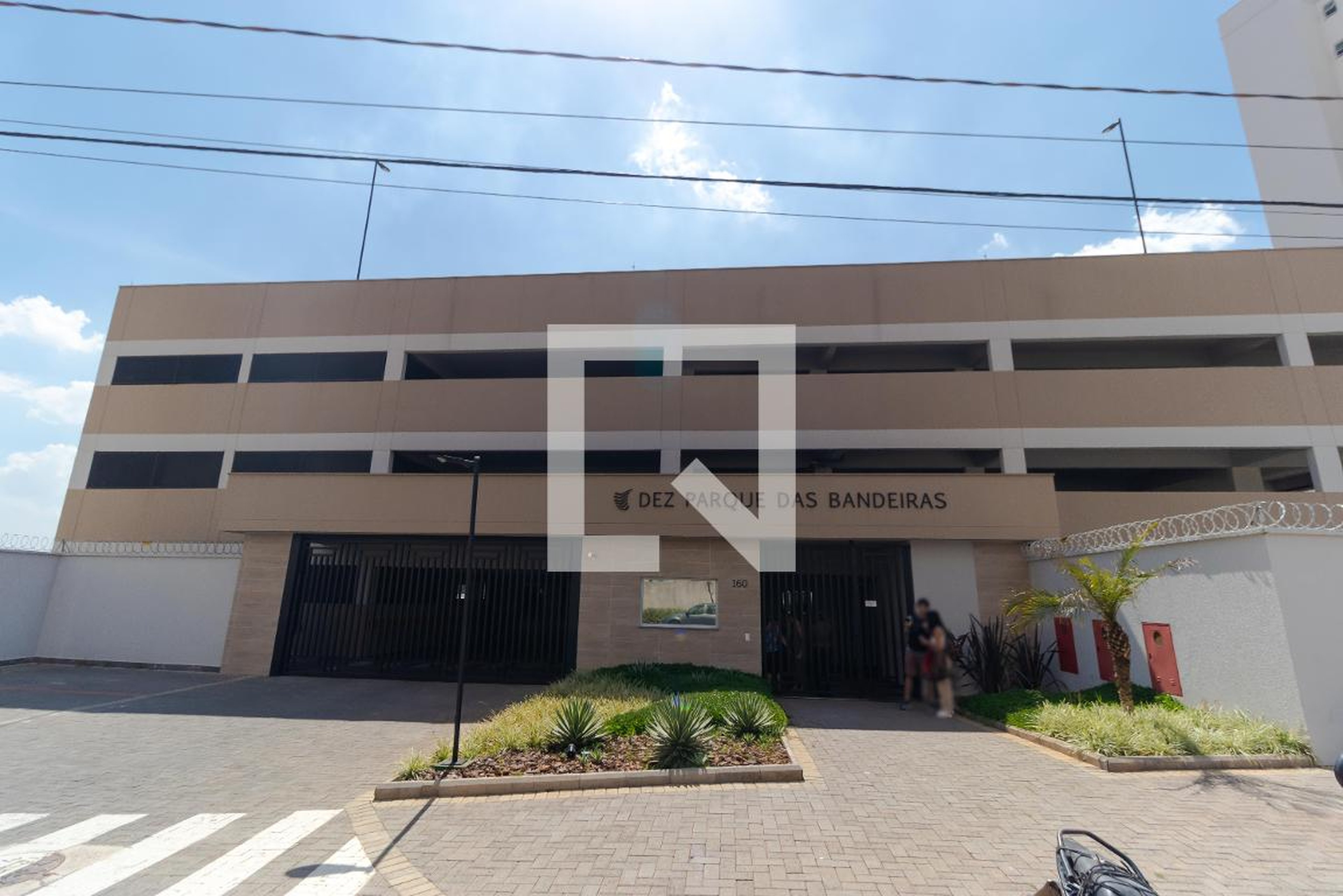 Fachada Residencial Dez Parque das Bandeiras