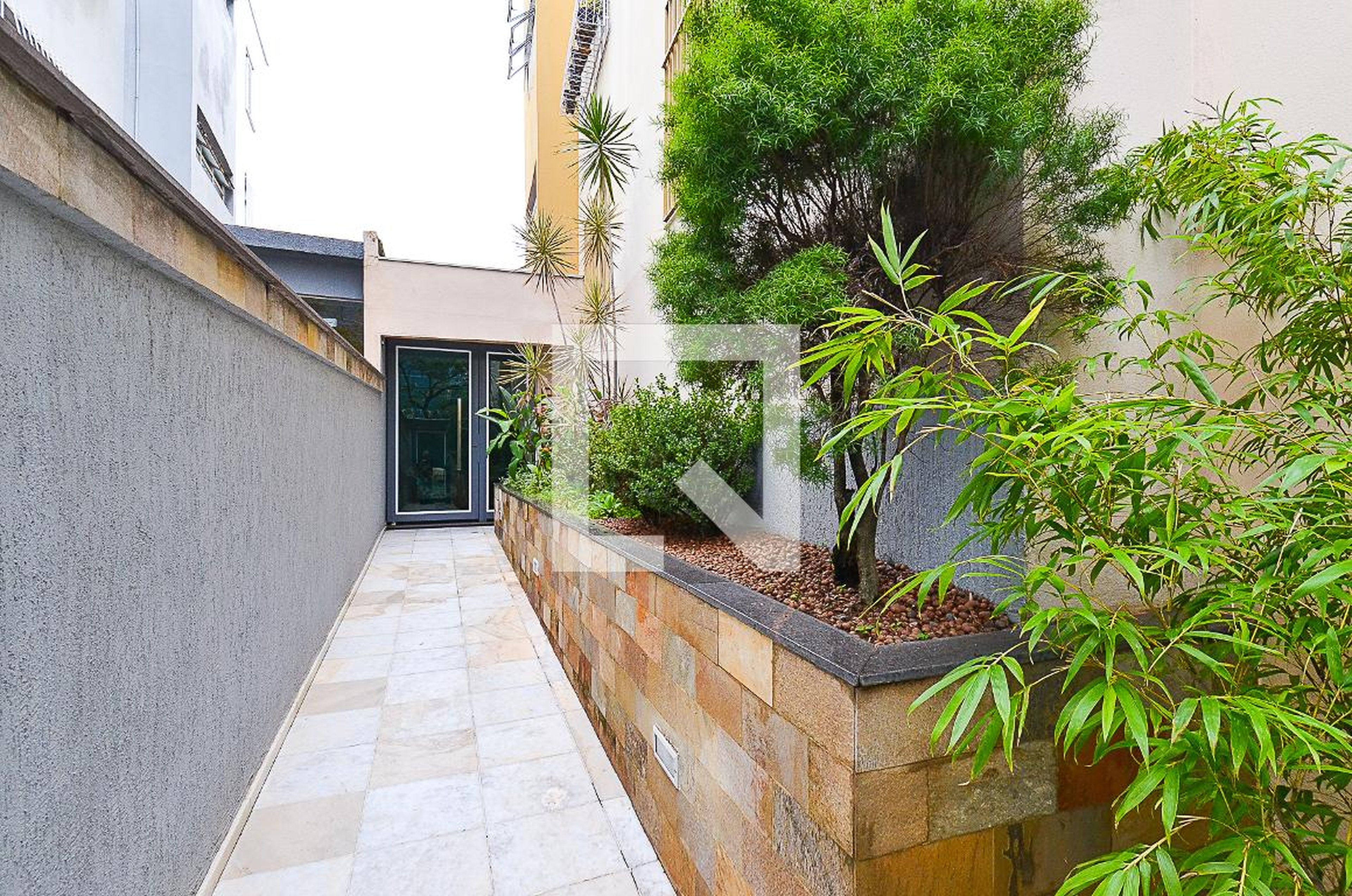 Entrada - Edifício Alcina Rego