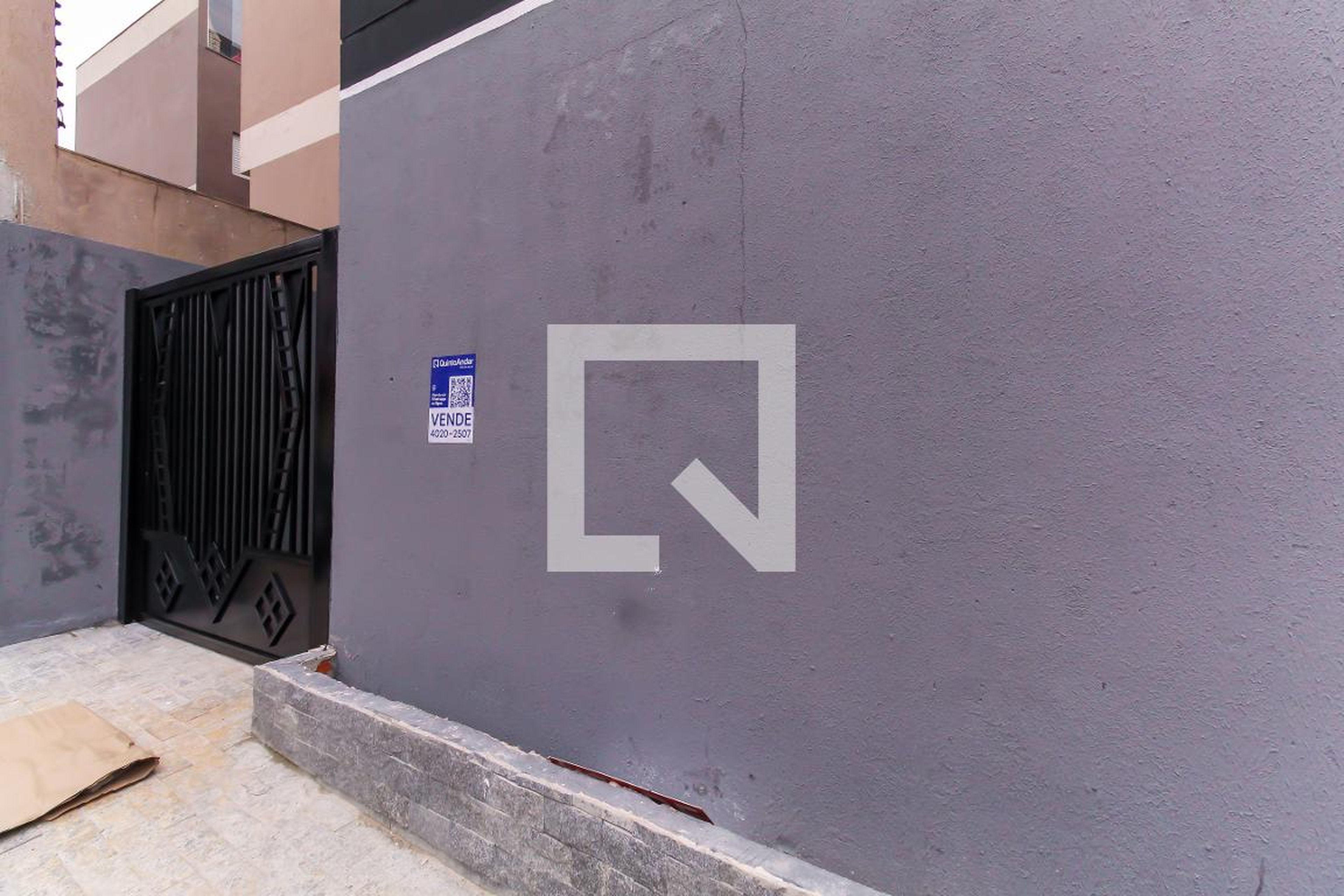 Fachada Condomínio em Rua Artur Bernardes, 95