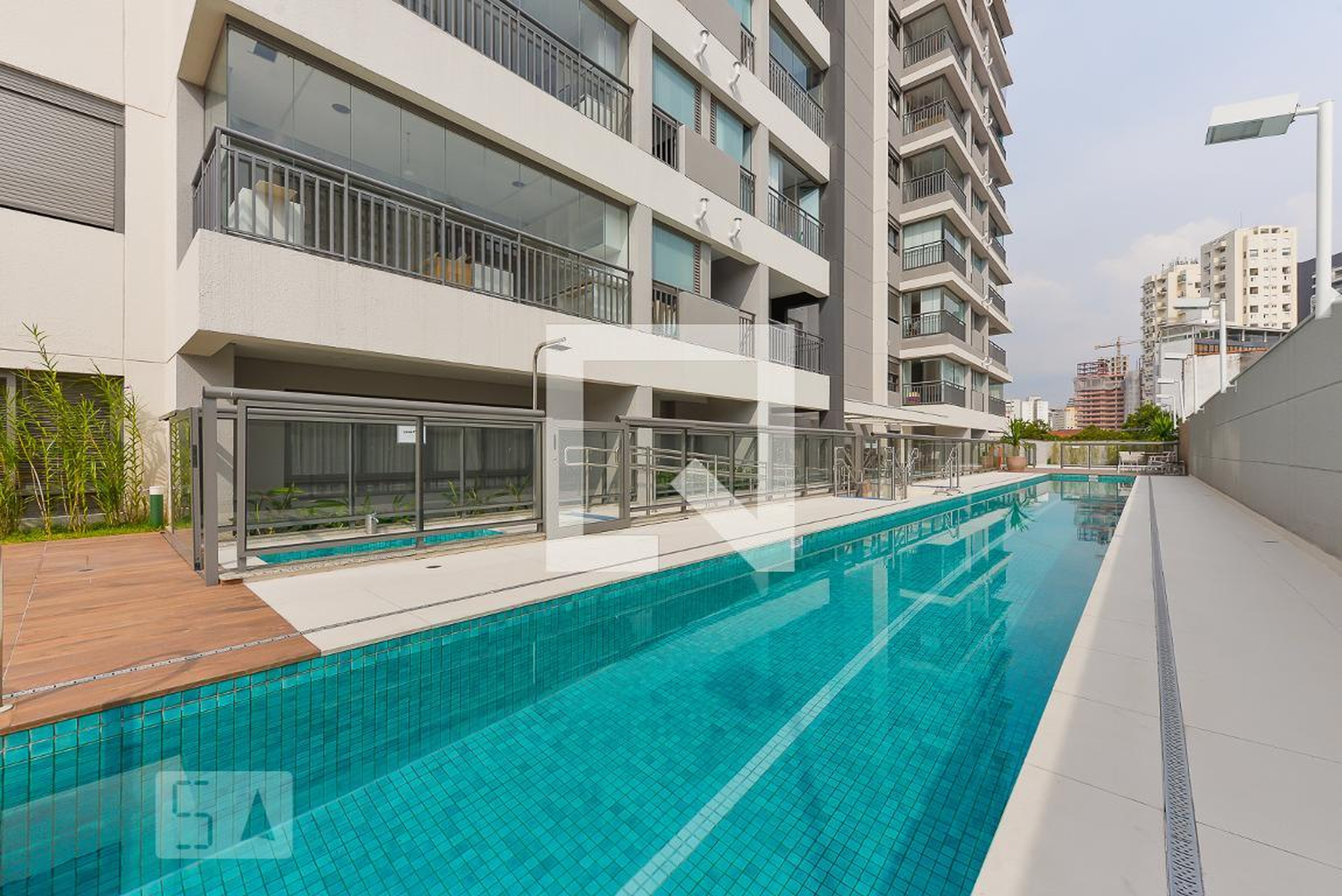 Piscina - Place Madalena - Trisul S.A