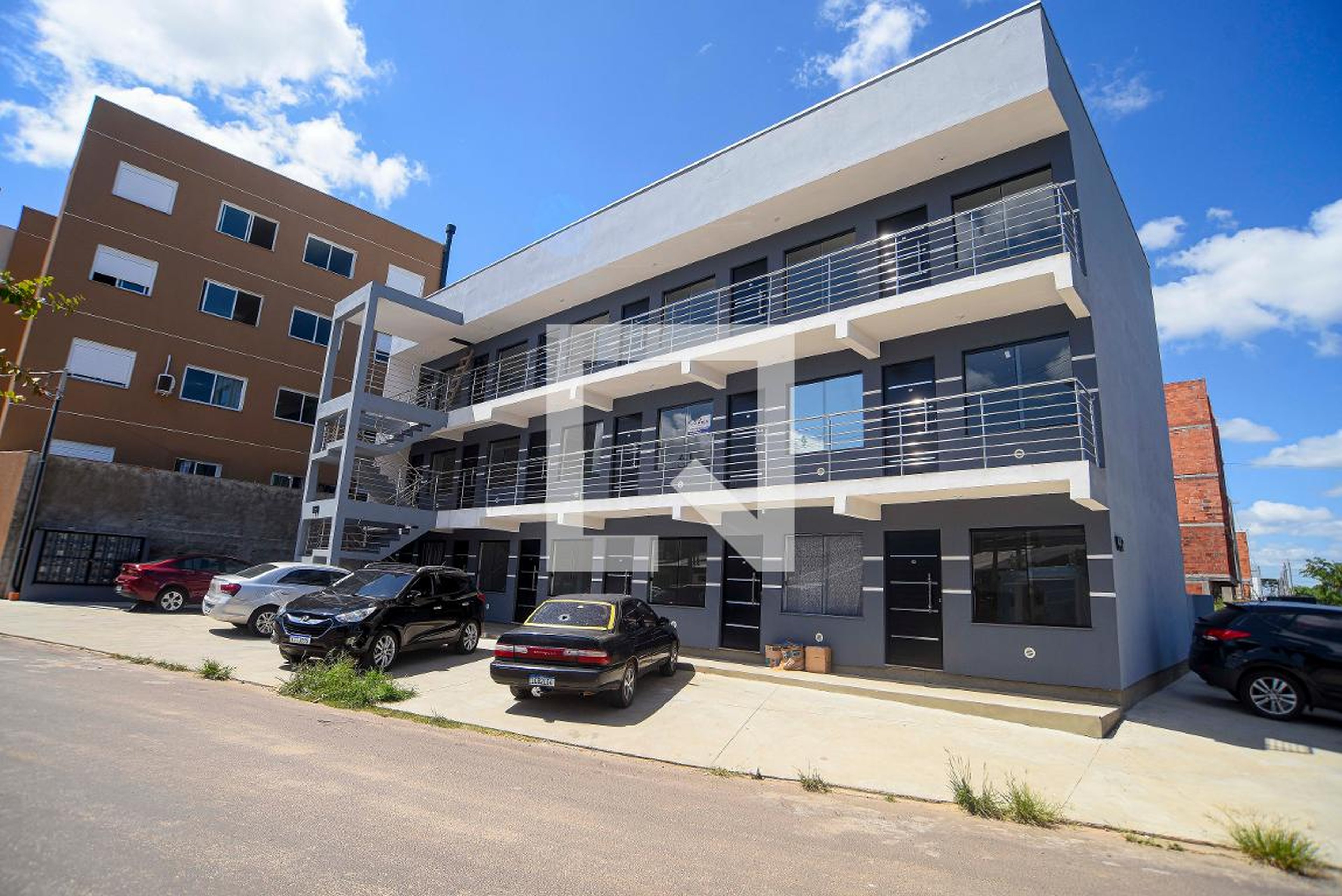 Fachada Condomínio em Rua Cento e Cinqüenta e Quatro, 164