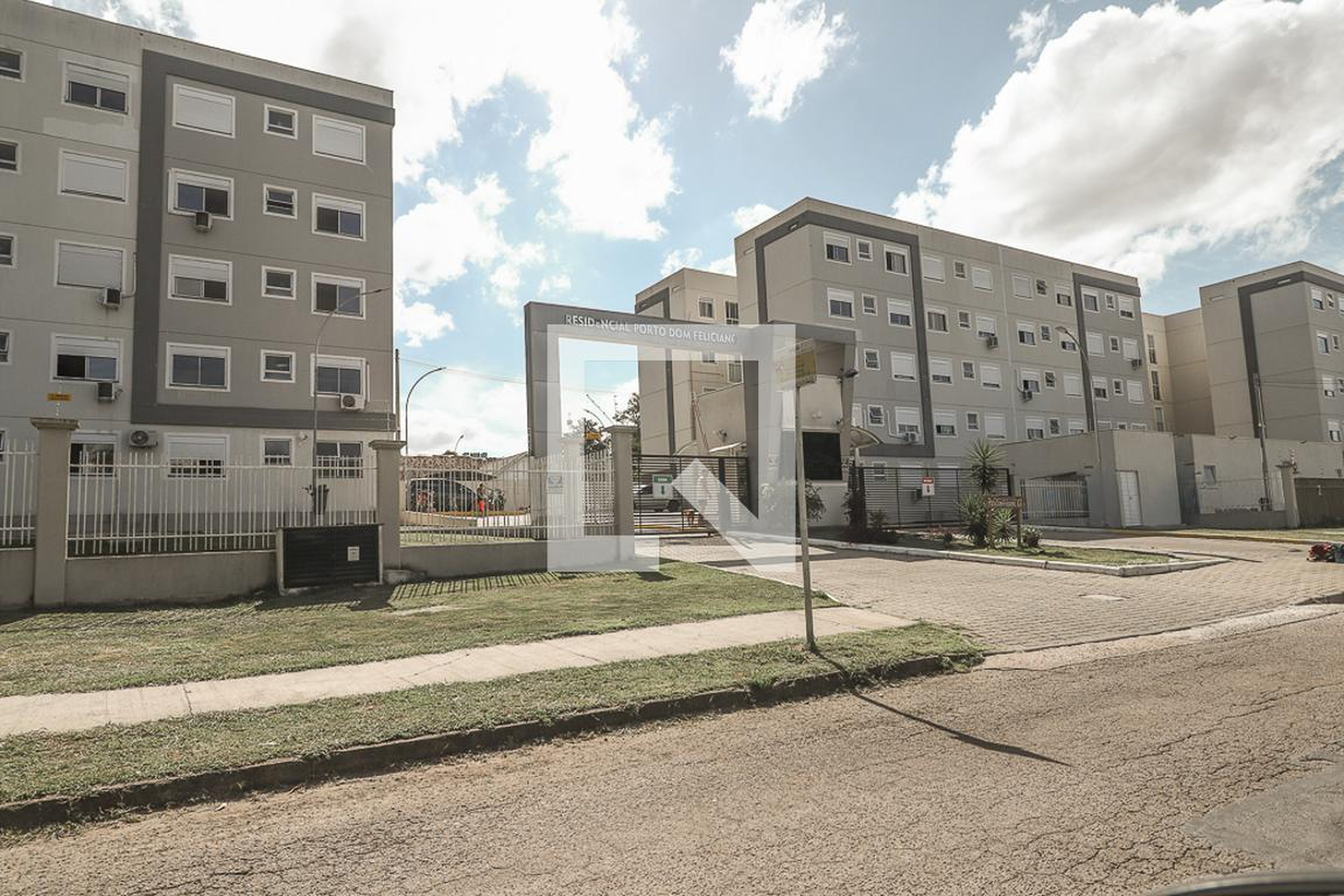 Fachada Condomínio em Avenida Protásio Alves, 9500