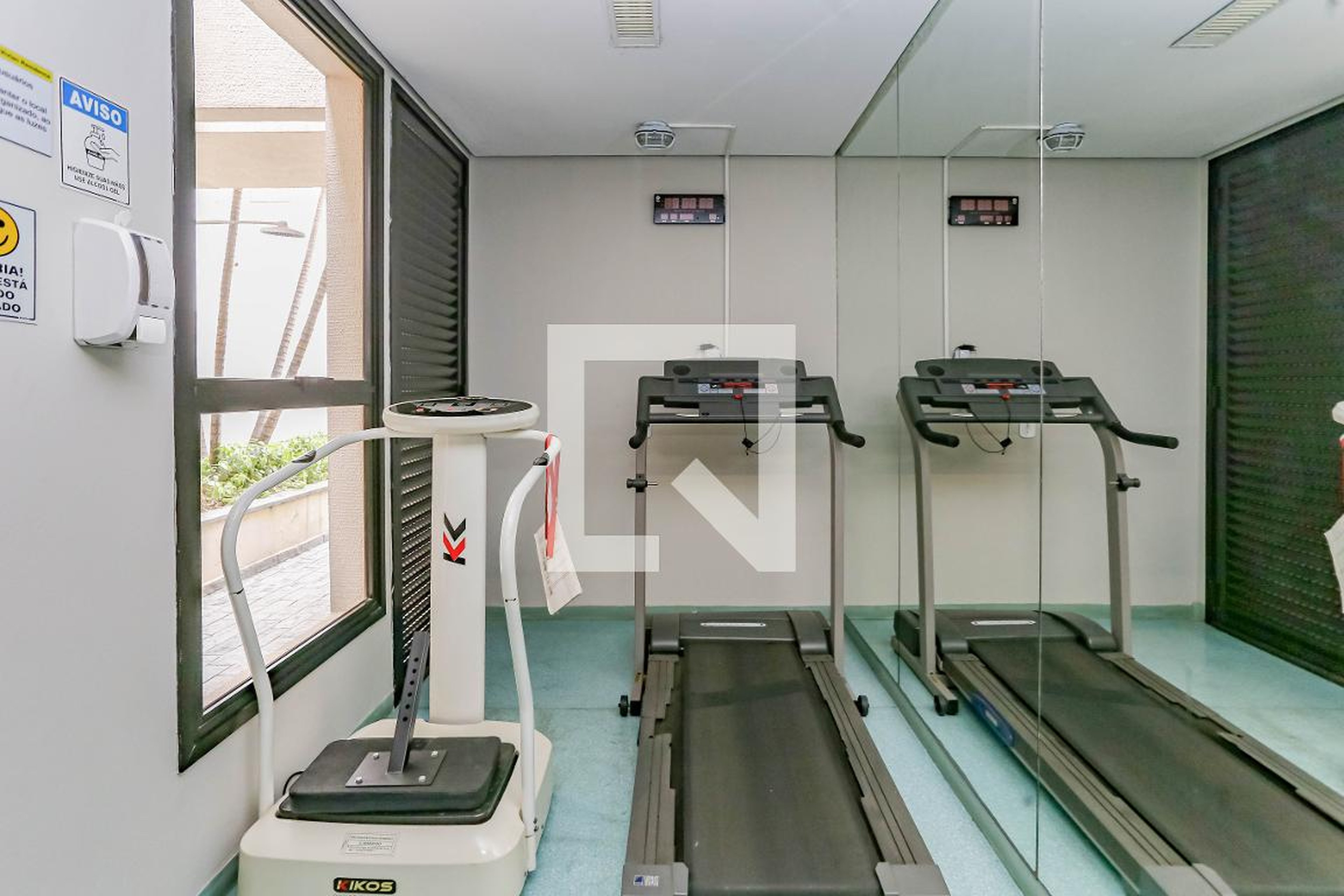 Academia - Vivian Residence