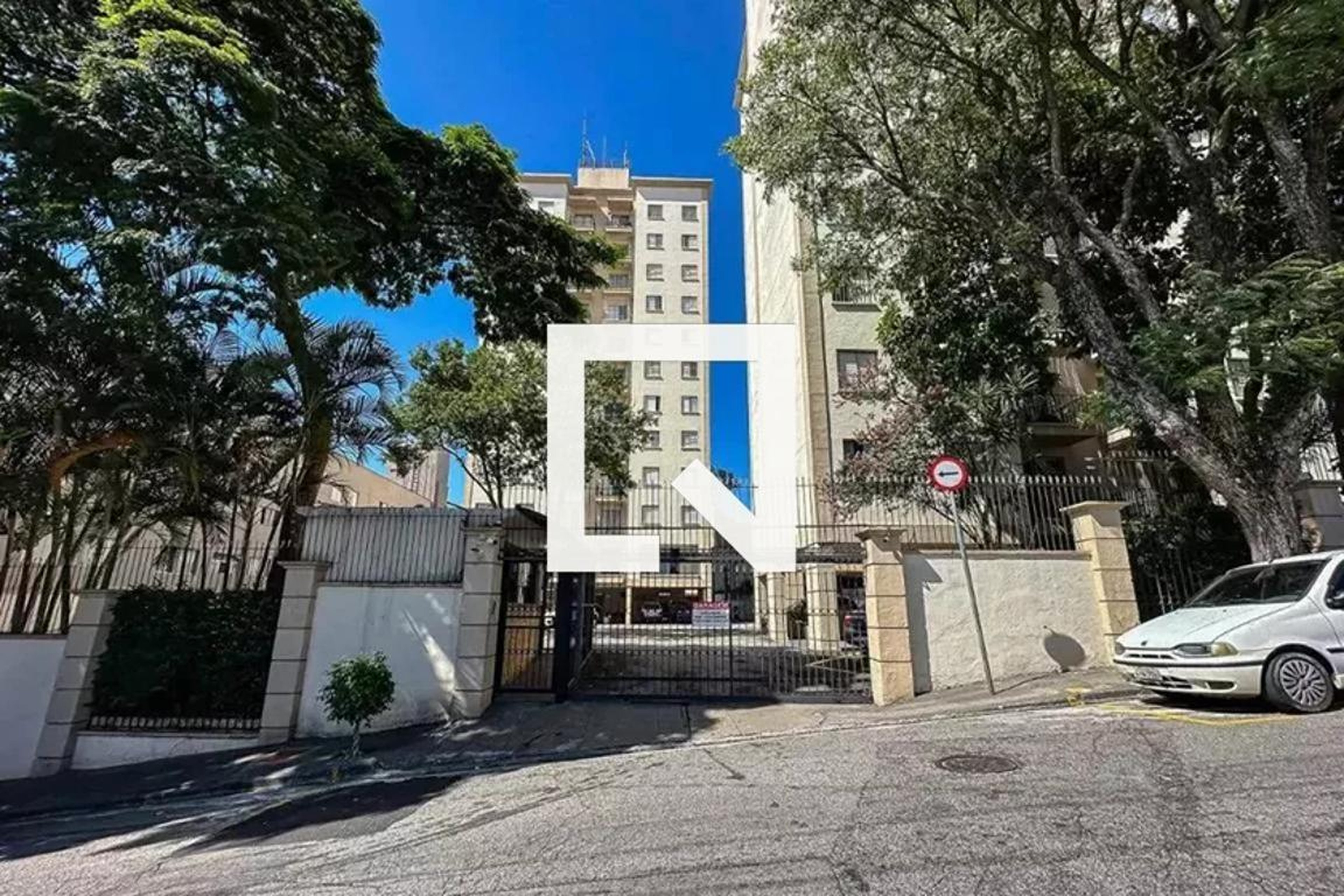 FACHADA Edificio Village Saint Jean Jacques