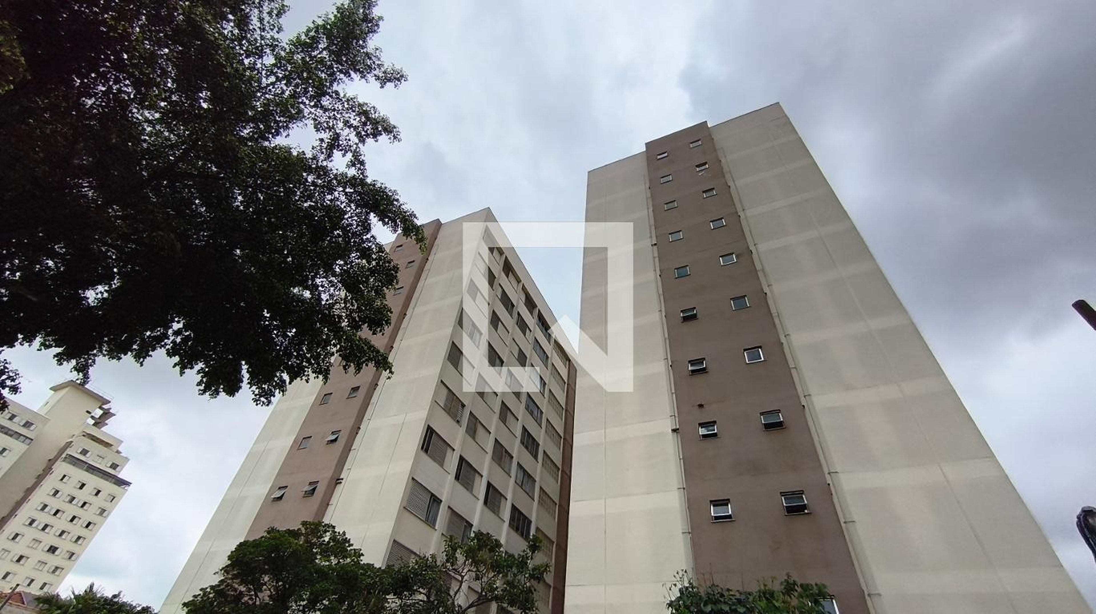 Fachada Condomínio bandeirante