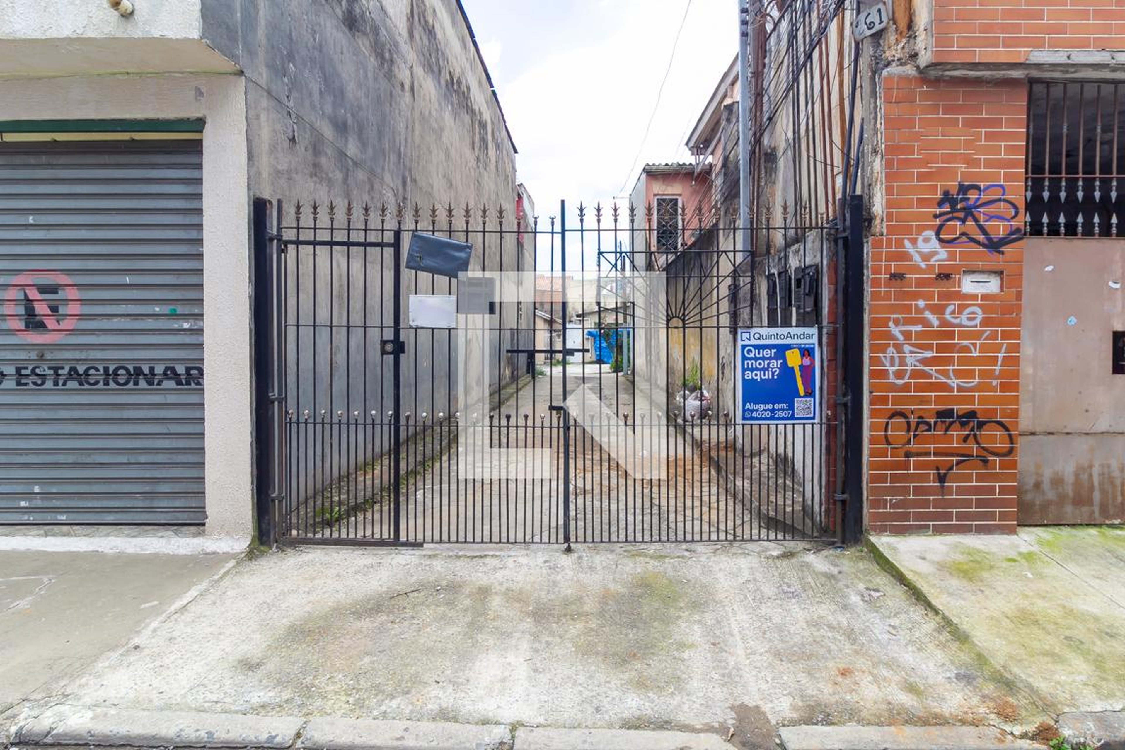 Fachada Condomínio em Rua Elisio Ferreira, 261