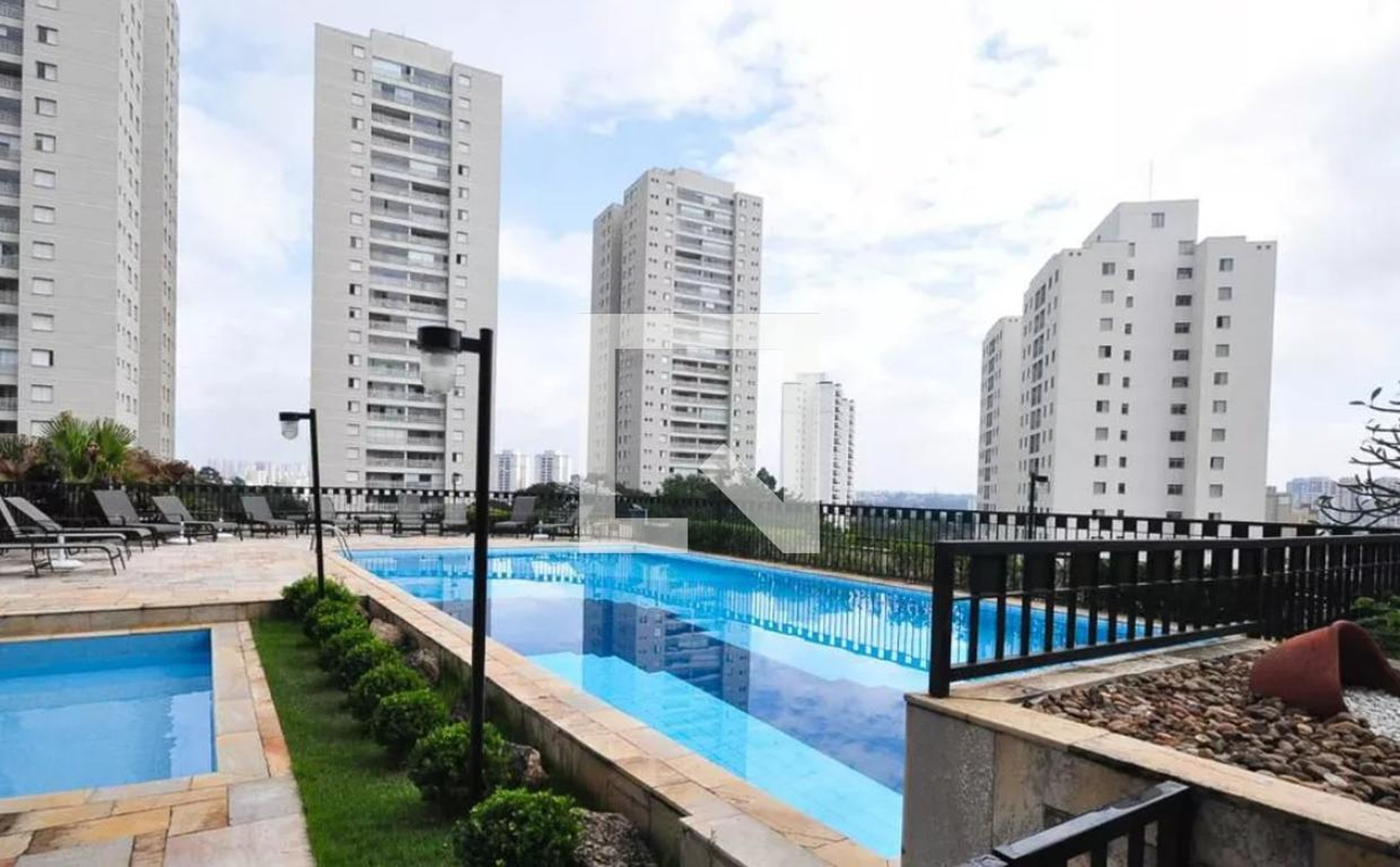 Piscina - Edifício Maison Du Soleil