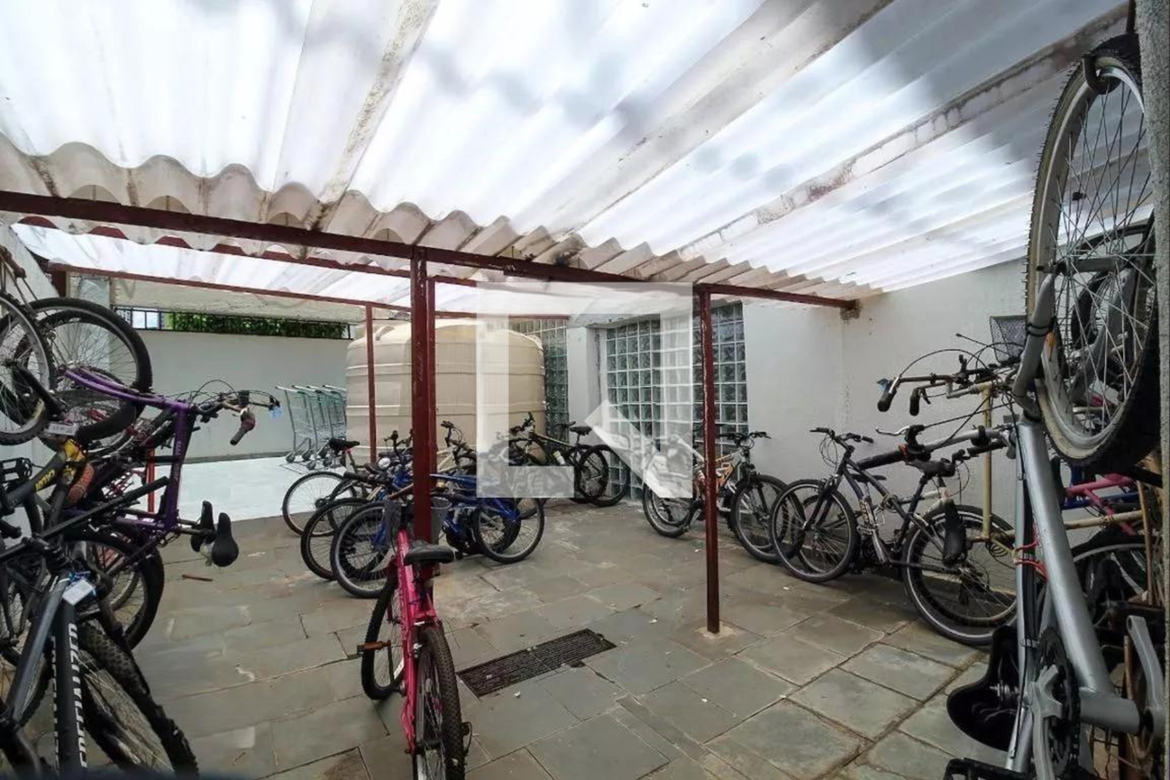 Bicicletário - Pompéia Nobre