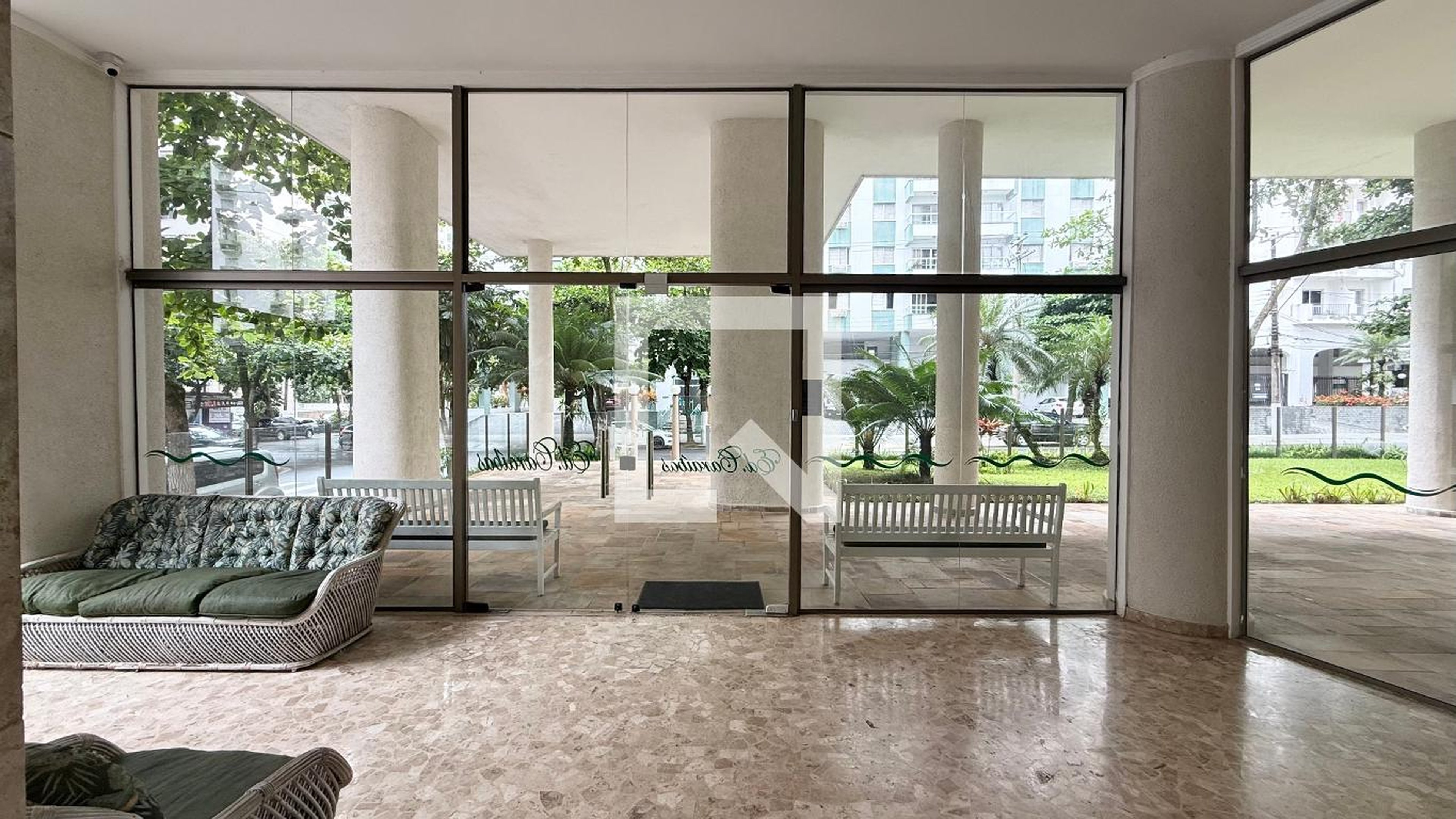 Fachada Condomínio Caraibas