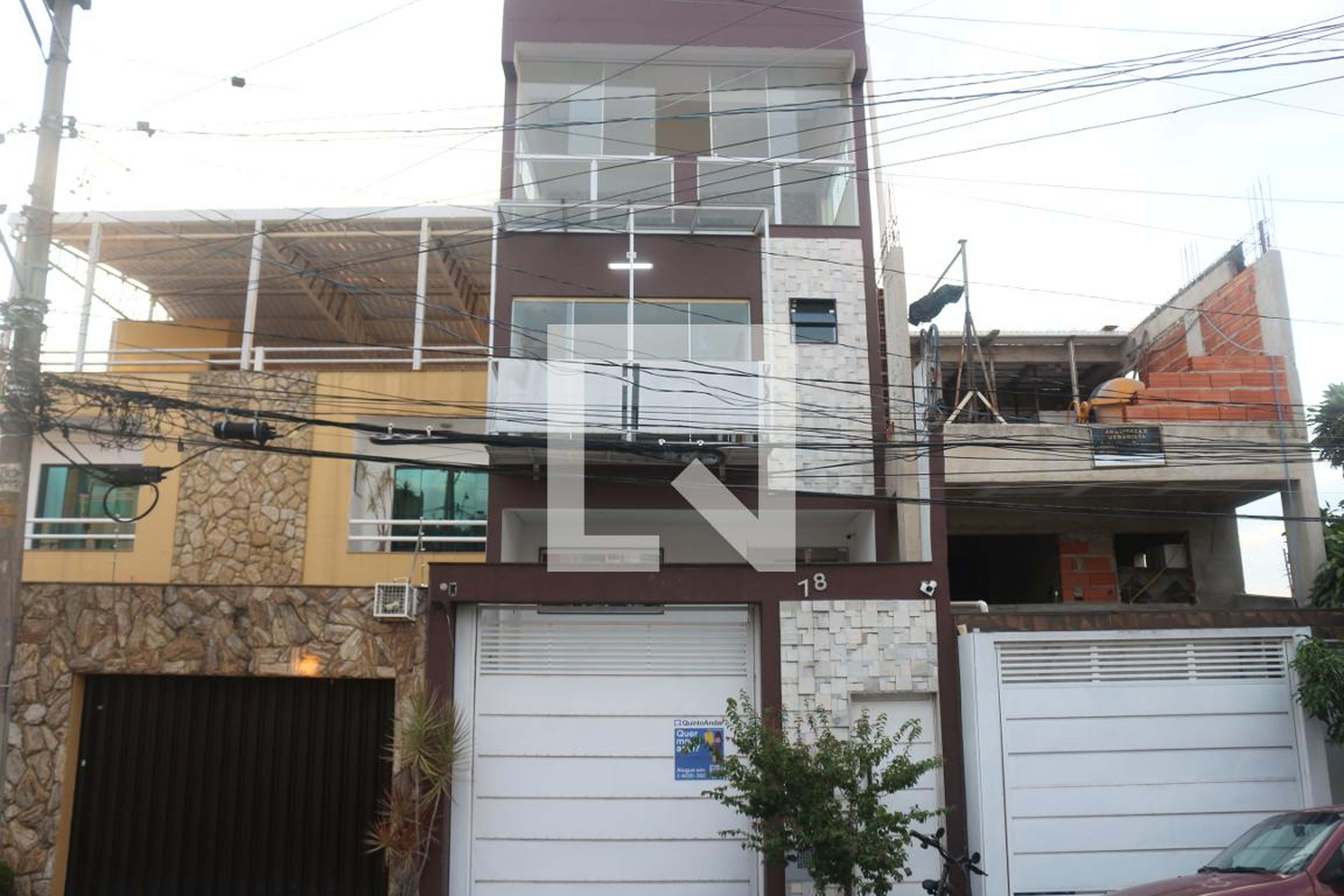 Fachada Condomínio em Rua Tupi, 78