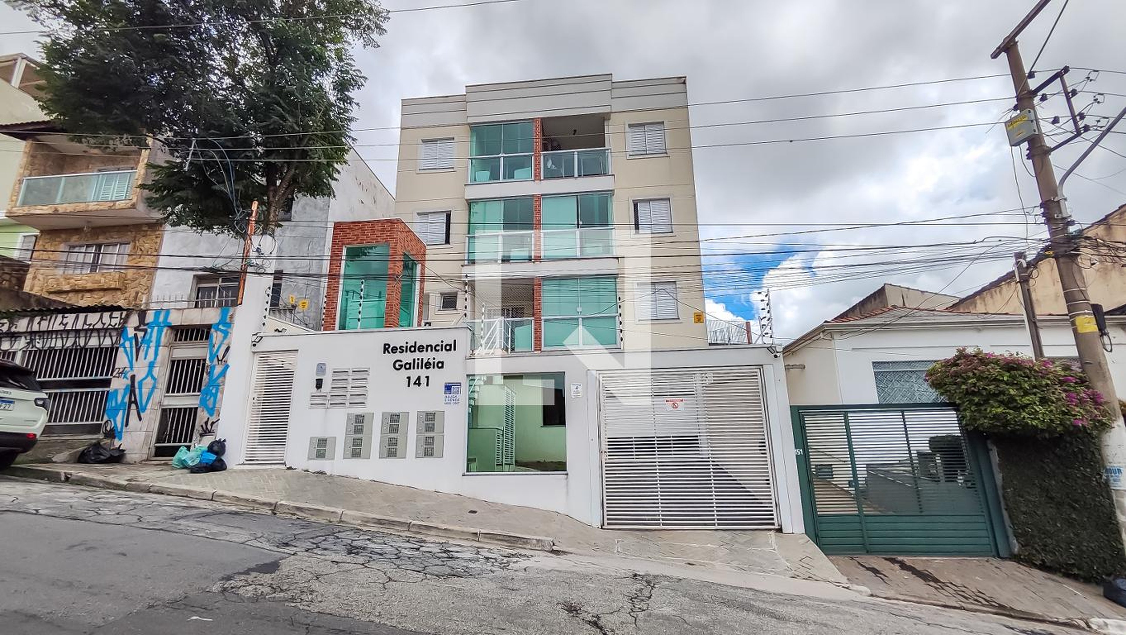 Fachada do Prédio Condomínio em Rua Galiléia, 141