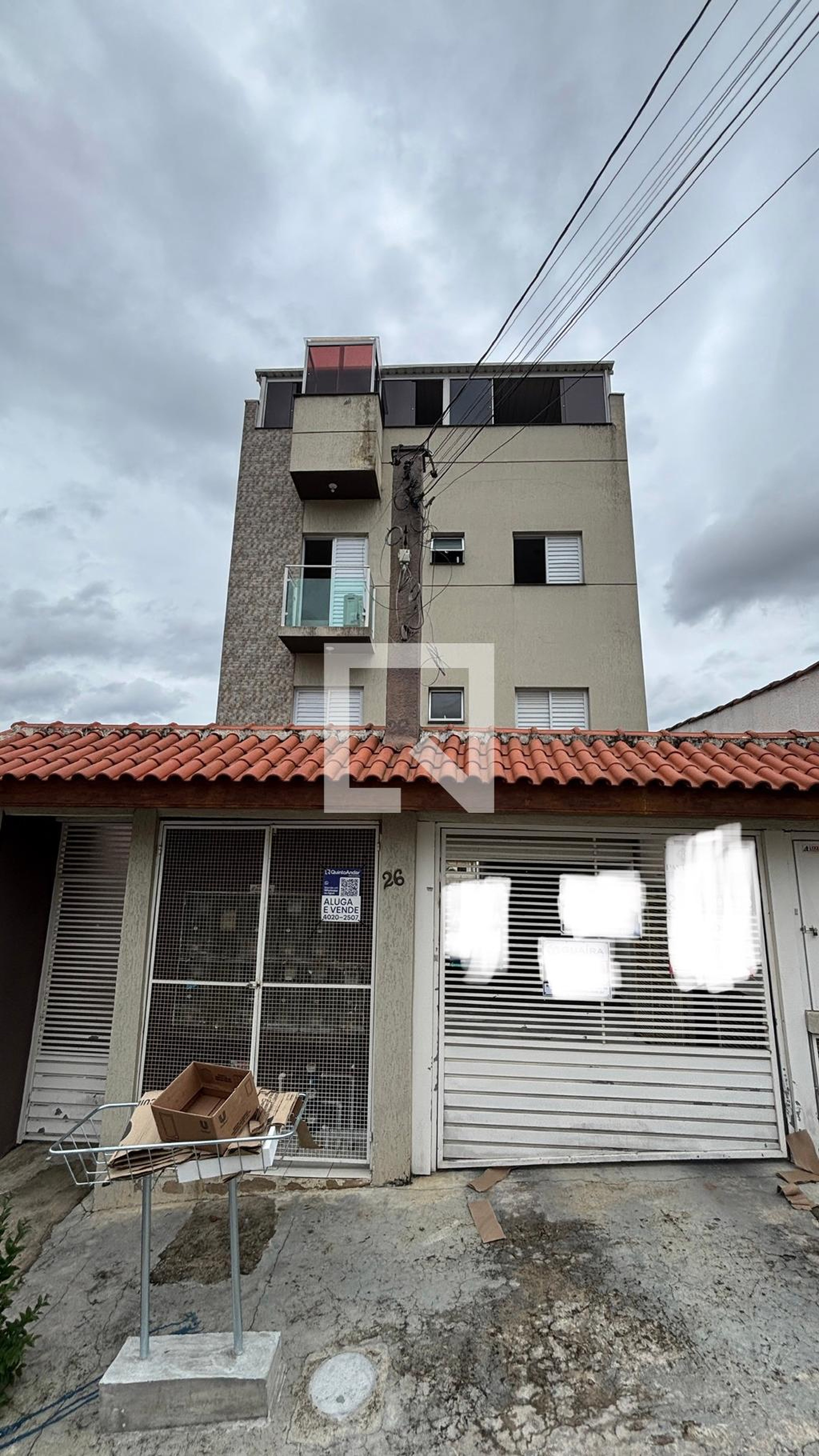 Fachada Condomínio em Rua Alasca, 26