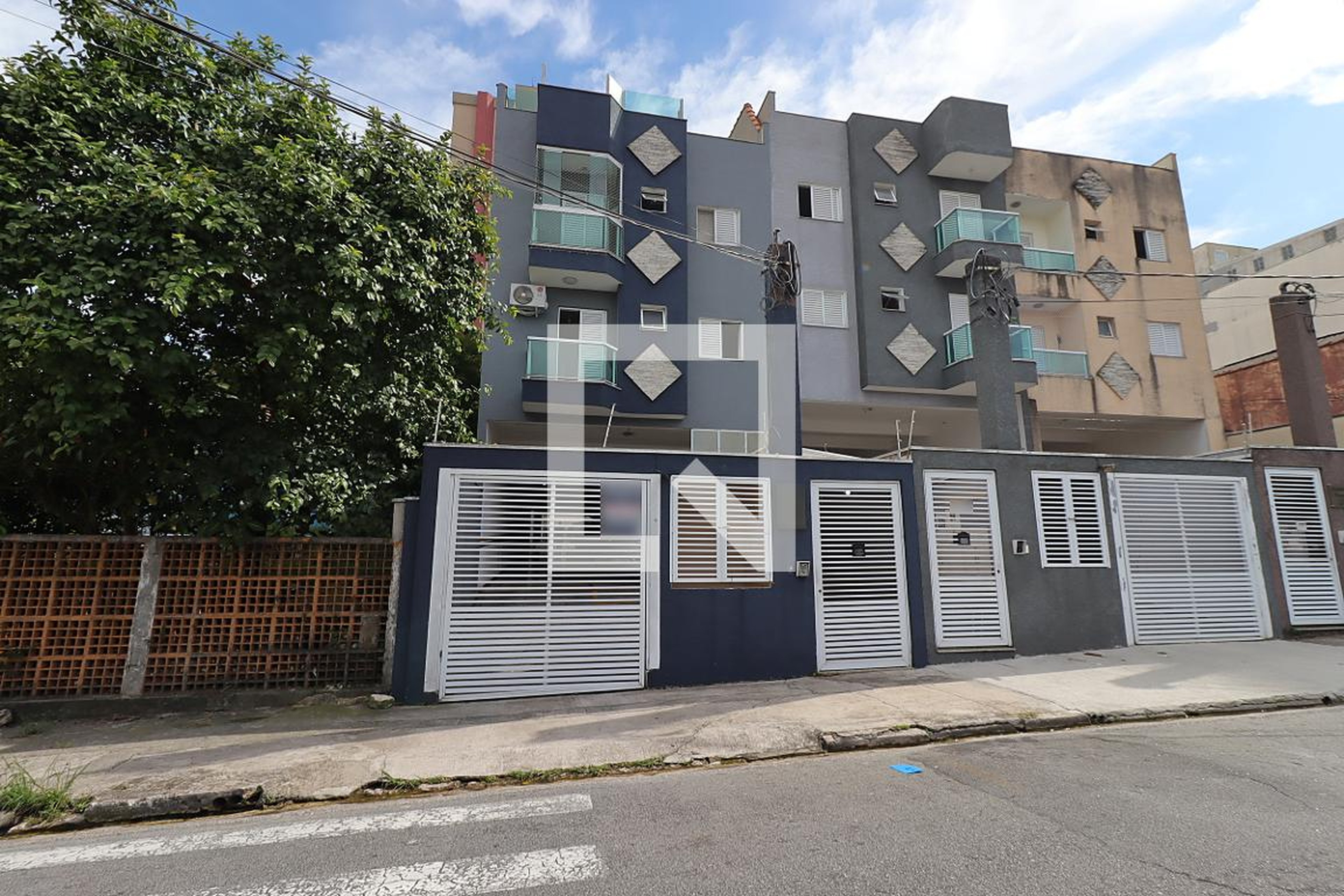 Fachada Condomínio em Rua Uruguai, 350