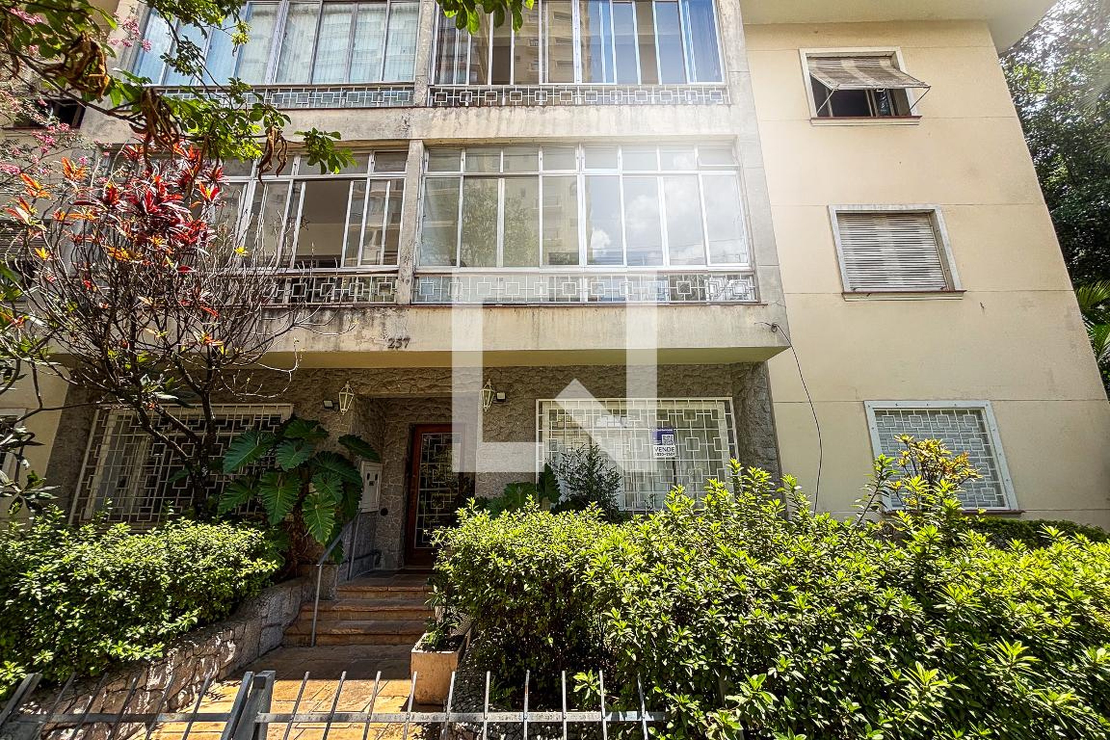 fachada do predio Condomínio Munira