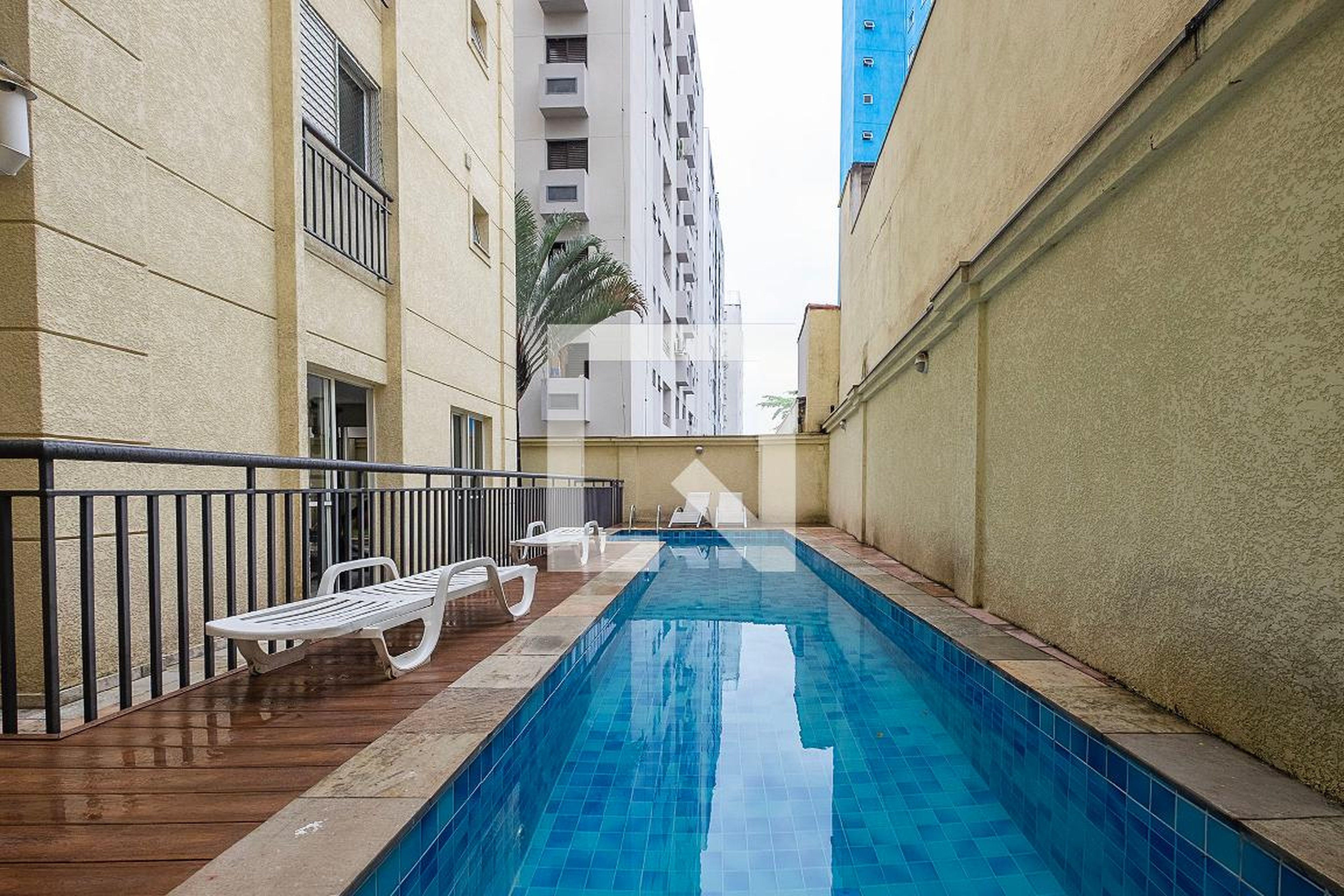 Piscina - Edifício Village Jardim Paulista