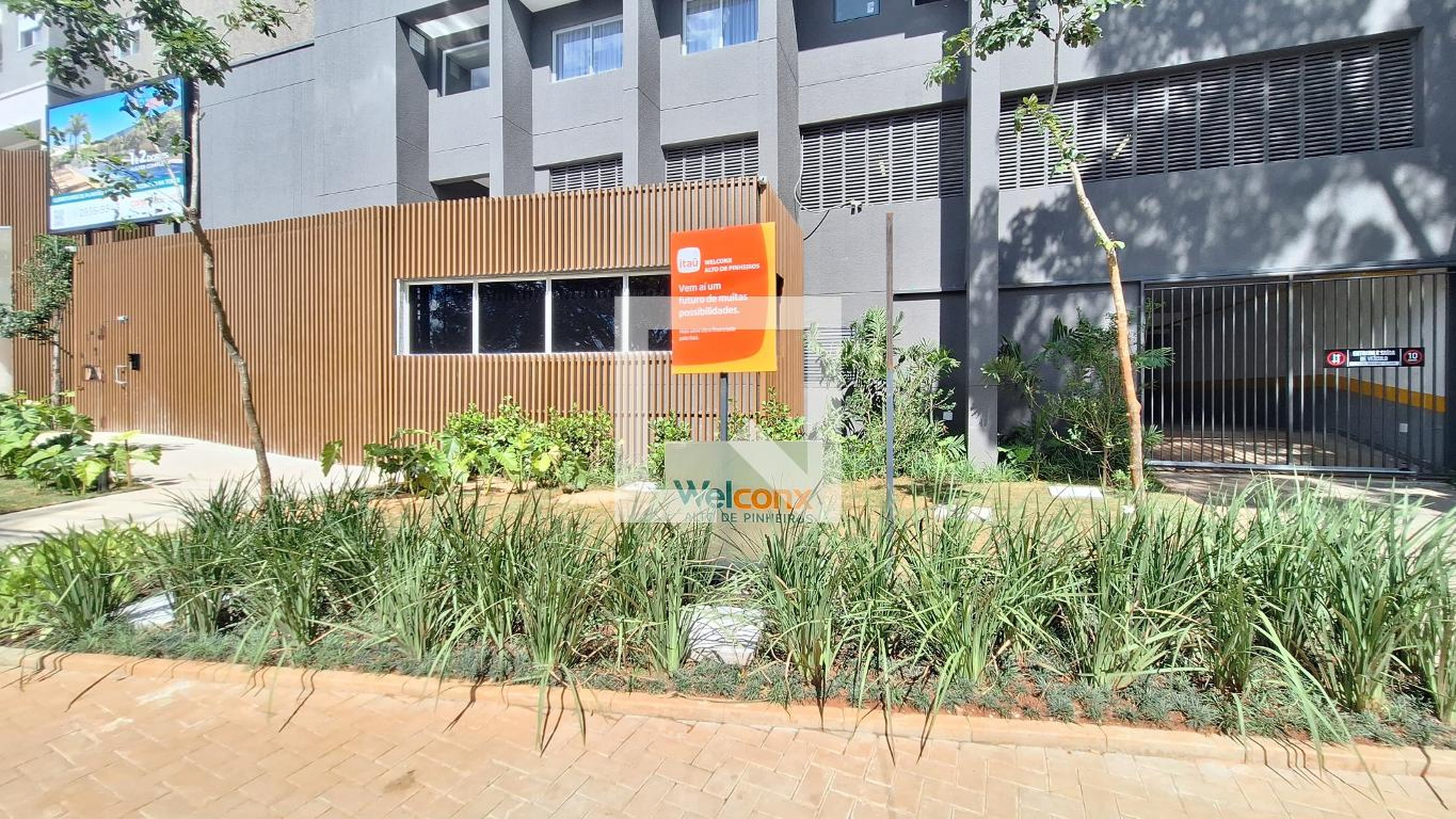 Fachada Condomínio Welconx Alto de Pinheiros