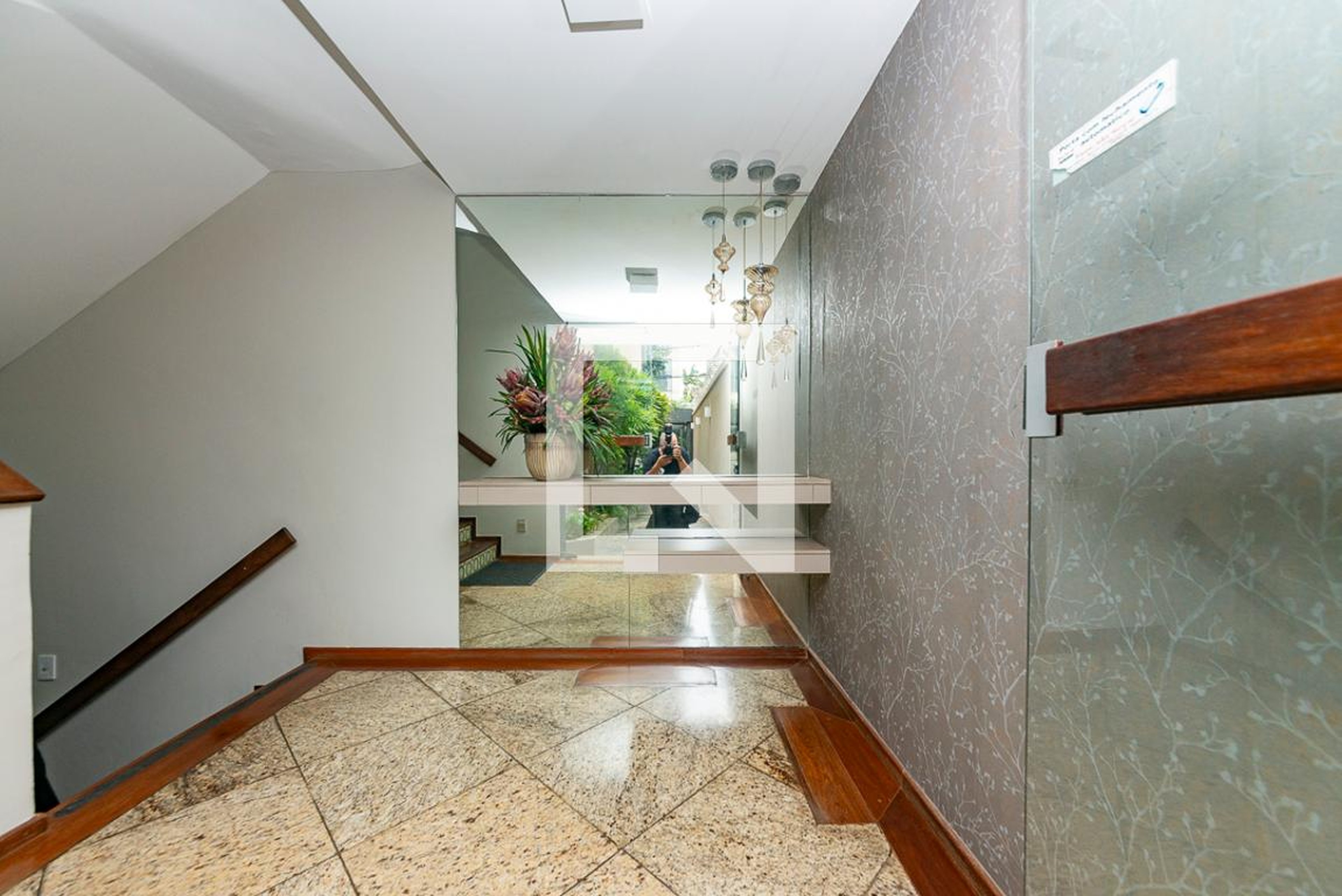 Hall de entrada Condomínio em Rua Nunes Viêira, 292