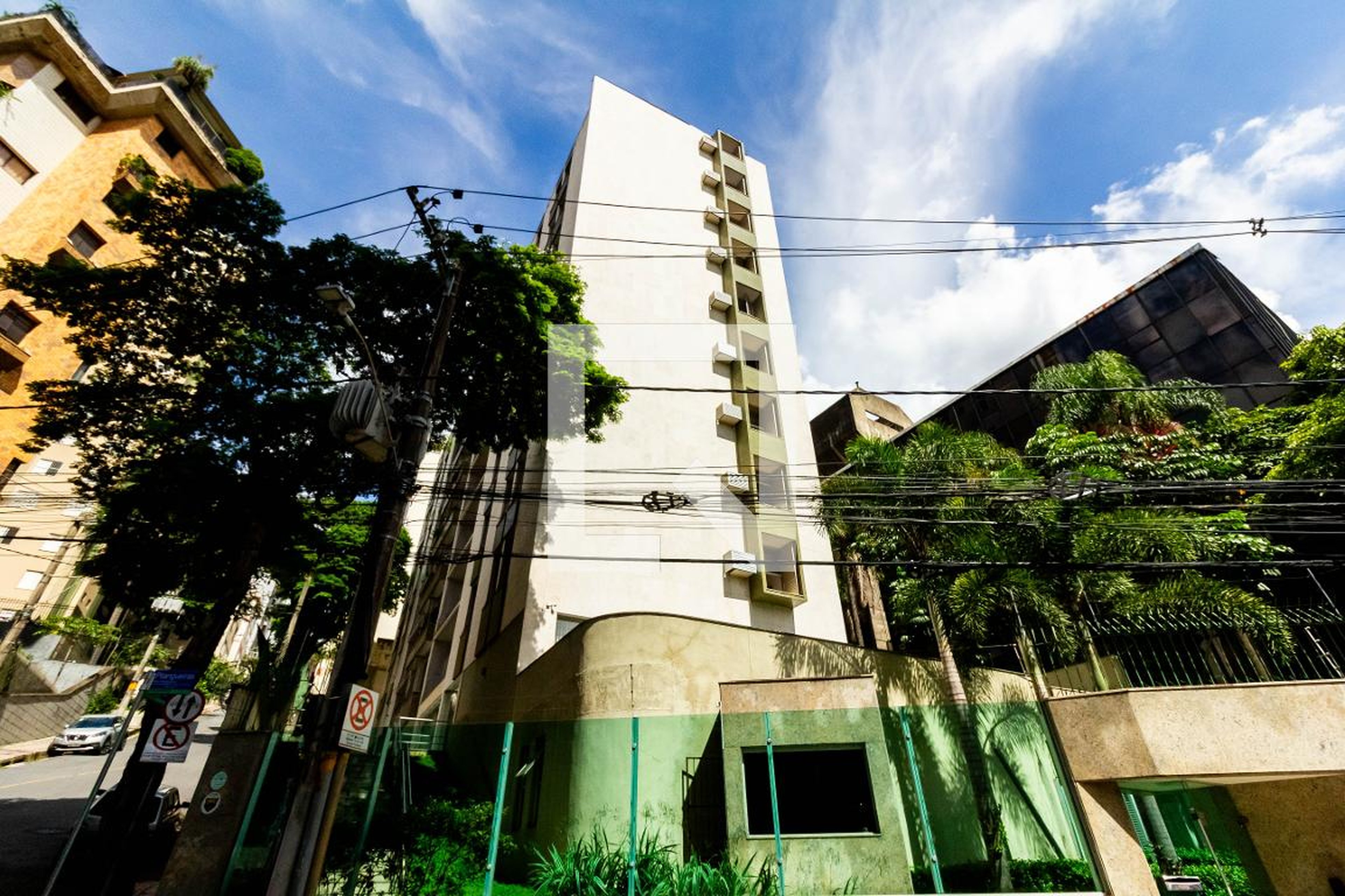 Fachada do Prédio Condomínio em Rua Pitangueiras, 601