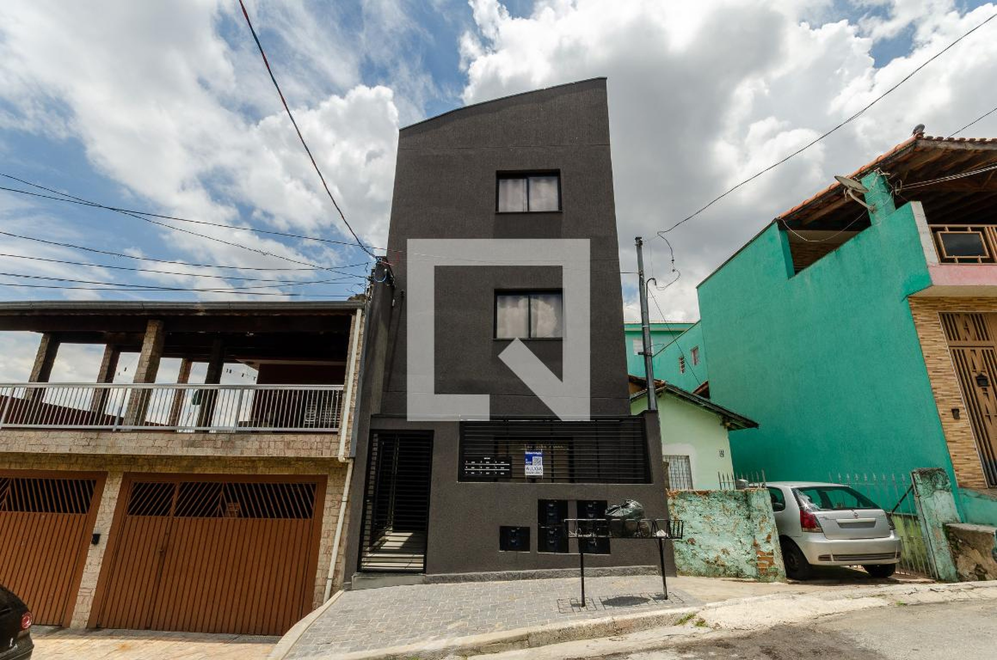 Fachada Condomínio em Travessa Jorge Bermudez, 65