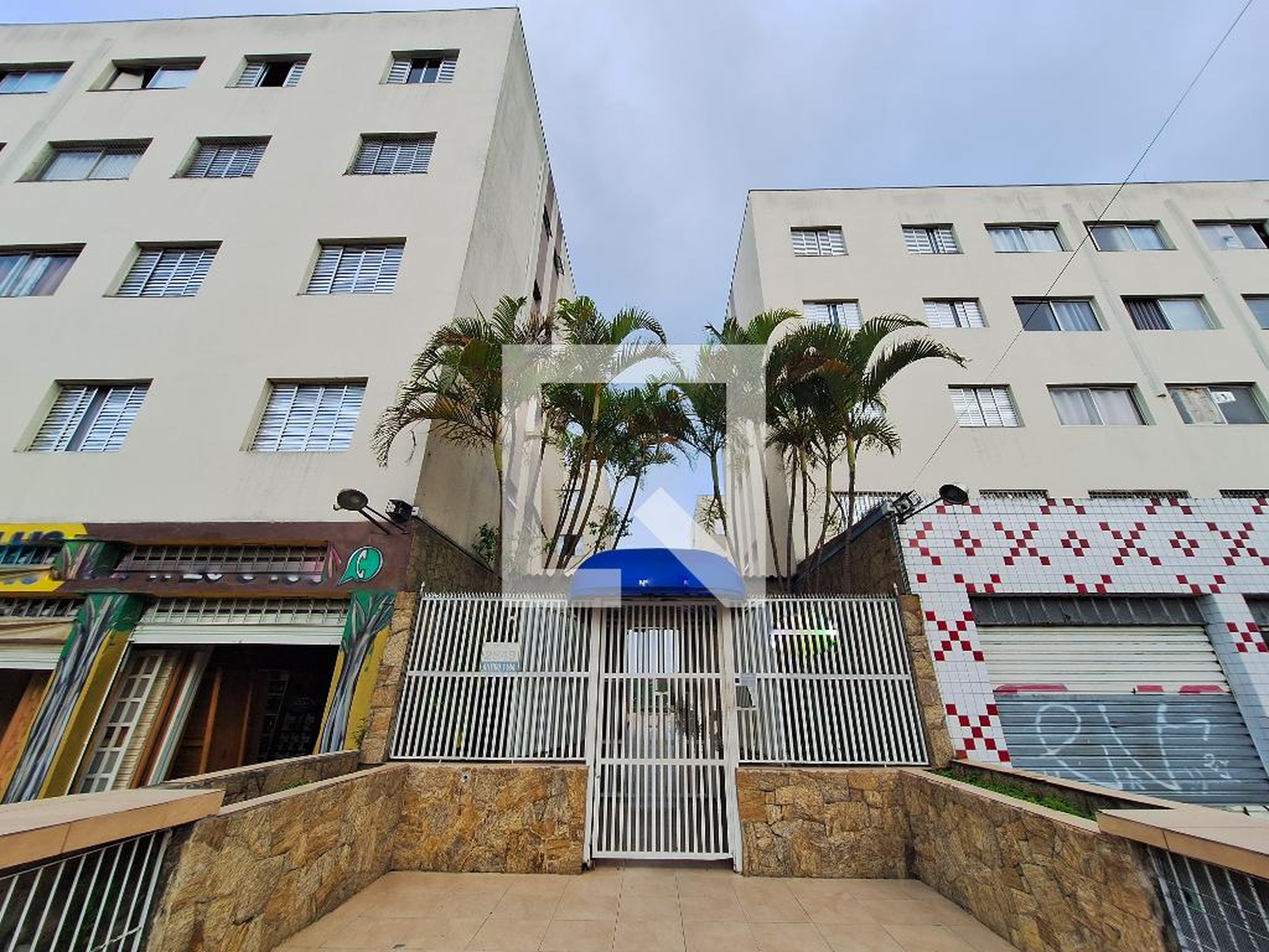 Fachada Condomínio Carlos Alberto Borrome